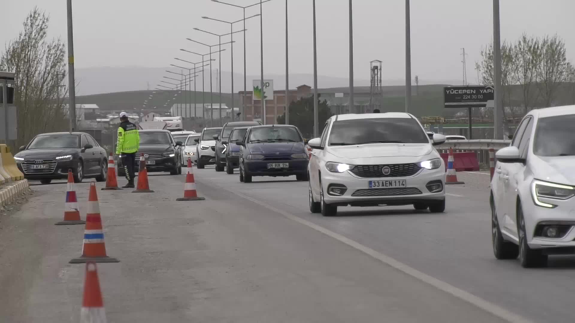Çorum Valisi Çalgan, Samsun-Ankara karayolunda trafik denetimlerini inceledi