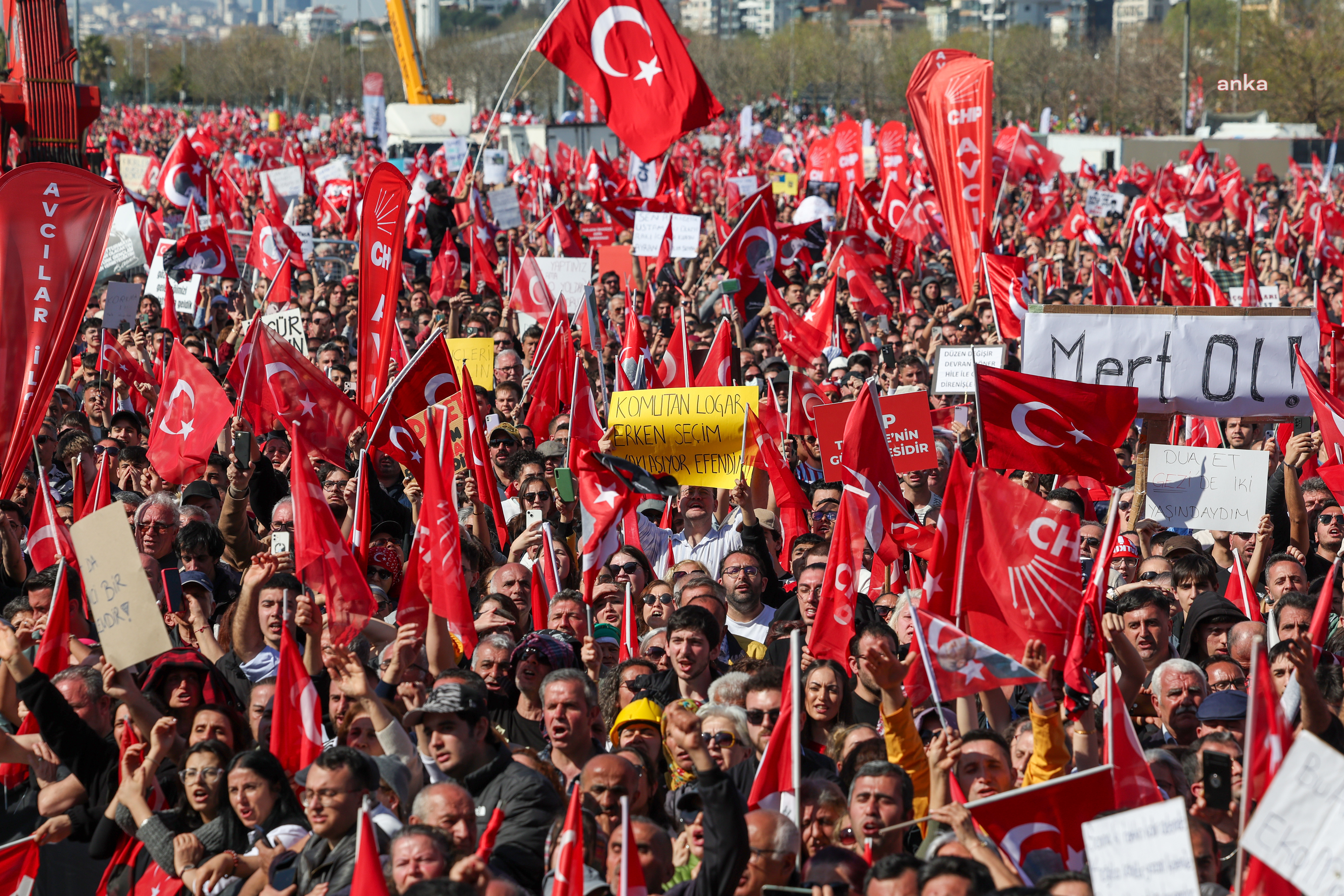 Sanatçıların, Ekrem İmamoğlu için yapılan Maltepe mitingine destek paylaşımları sürüyor