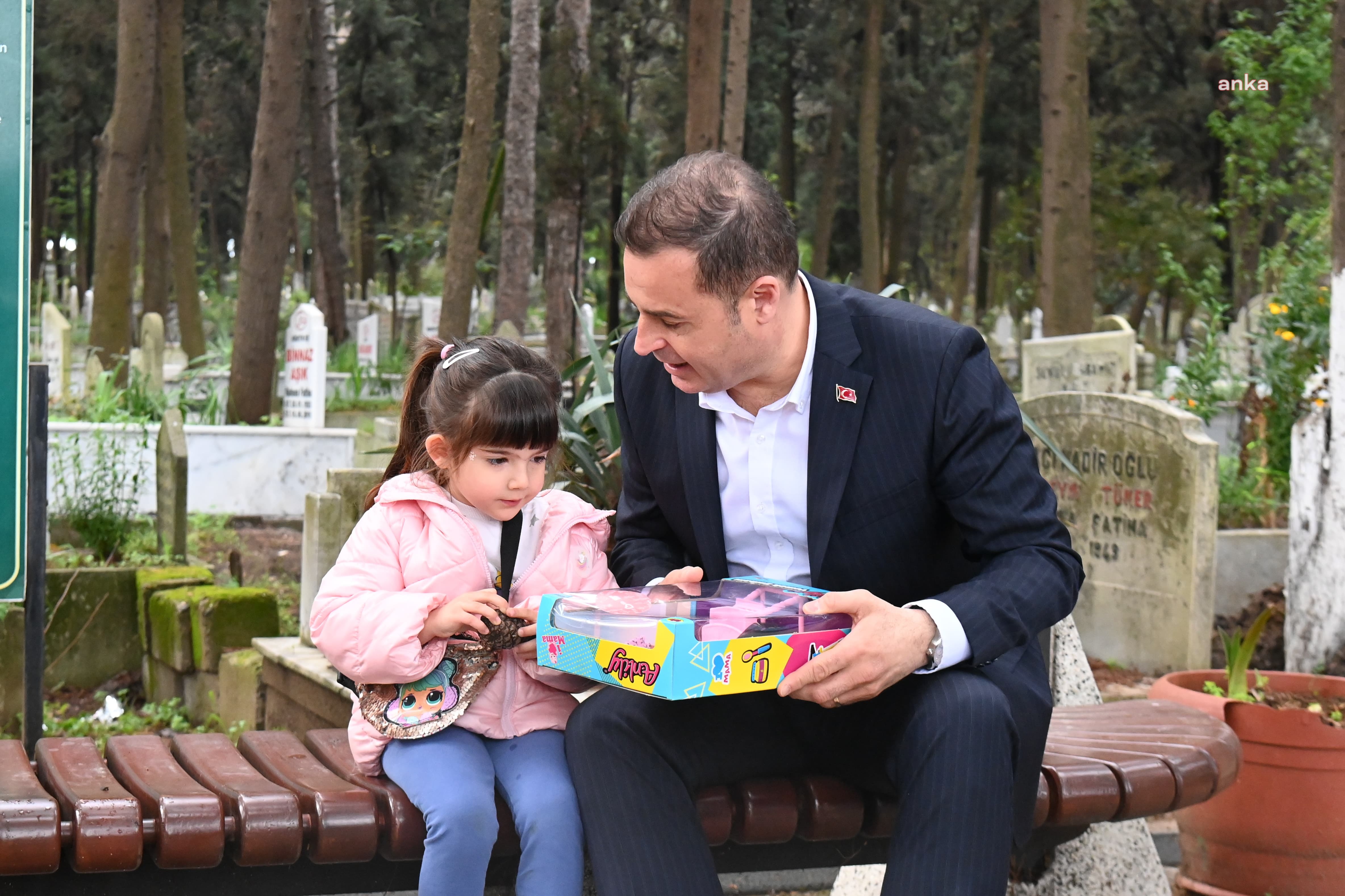 Balıkesir Büyükşehir Belediye Başkanı Akın: "Çocuklarımızın mutluluğunun sebebi olalım"