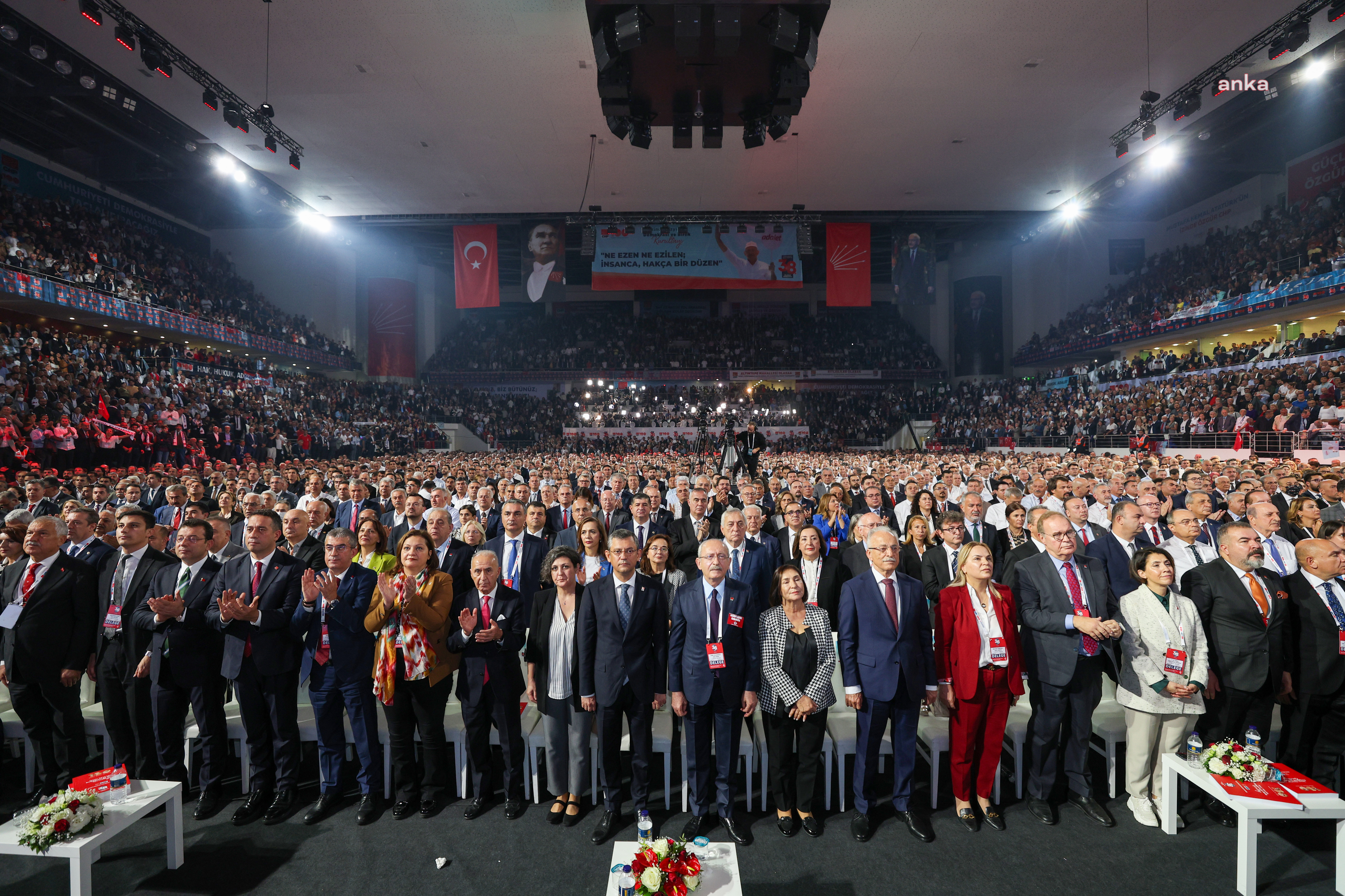 CHP’nin olağanüstü kurultayında, “birlik beraberlik” mesajı verilecek