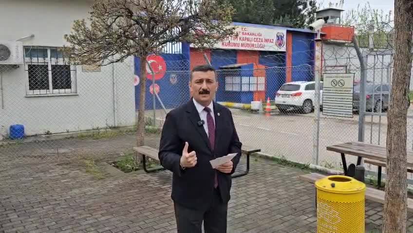 İYİ Partili Türkoğlu, İmamoğlu'na destek protestolarında tutuklanan 16 kişiyi cezaevinde ziyaret etti