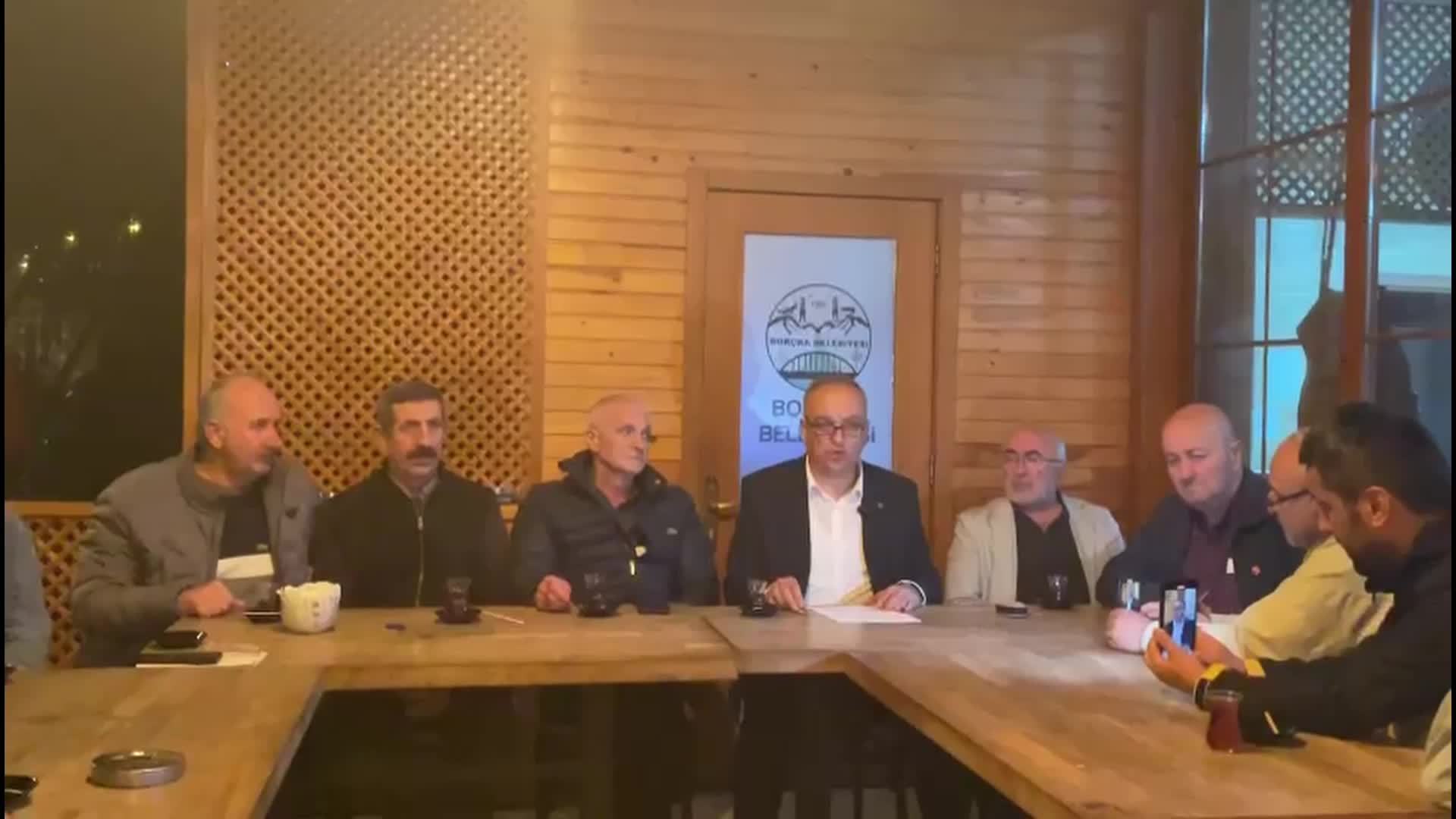 Borçka Belediye Başkanı Ercan Orhan: Hakkımız olan hakkı, hukuku, adaleti, özgürlüğü ve eşitliği alana dek dimdik ayakta duracağız
