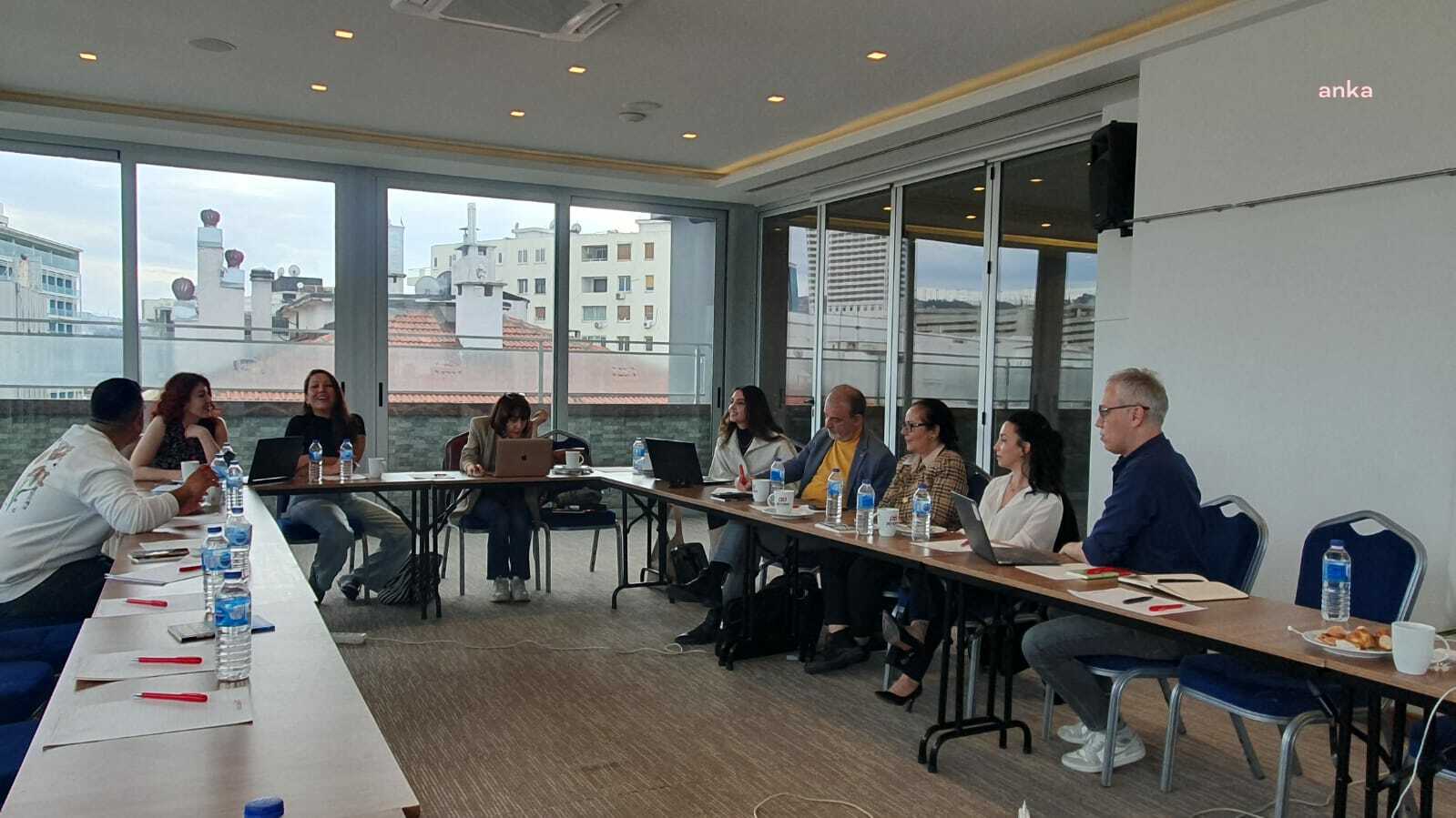 İzmir’de Kadın Gazetecileri Güçlendirme Projesi etkinliği