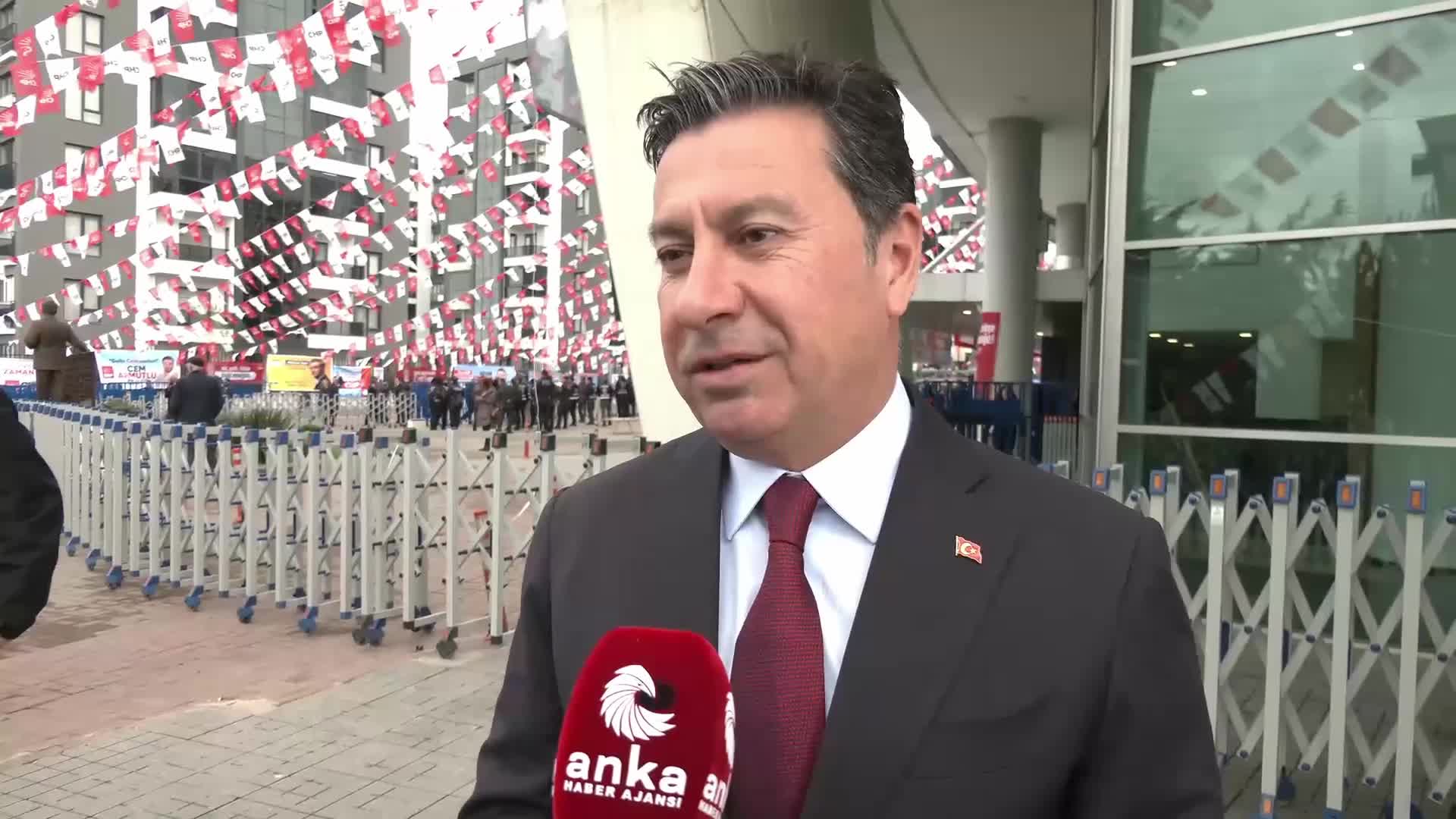 CHP'nin 21’inci Olağanüstü Kurultayı... Ahmet Aras, "Bu kurultaydan daha güçlü bir şekilde çıkacağız"
