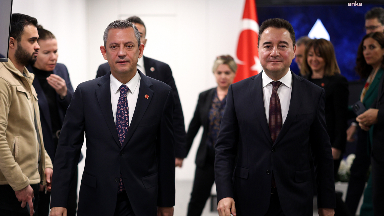 Ali Babacan'dan, Özgür Özel'e tebrik mesajı