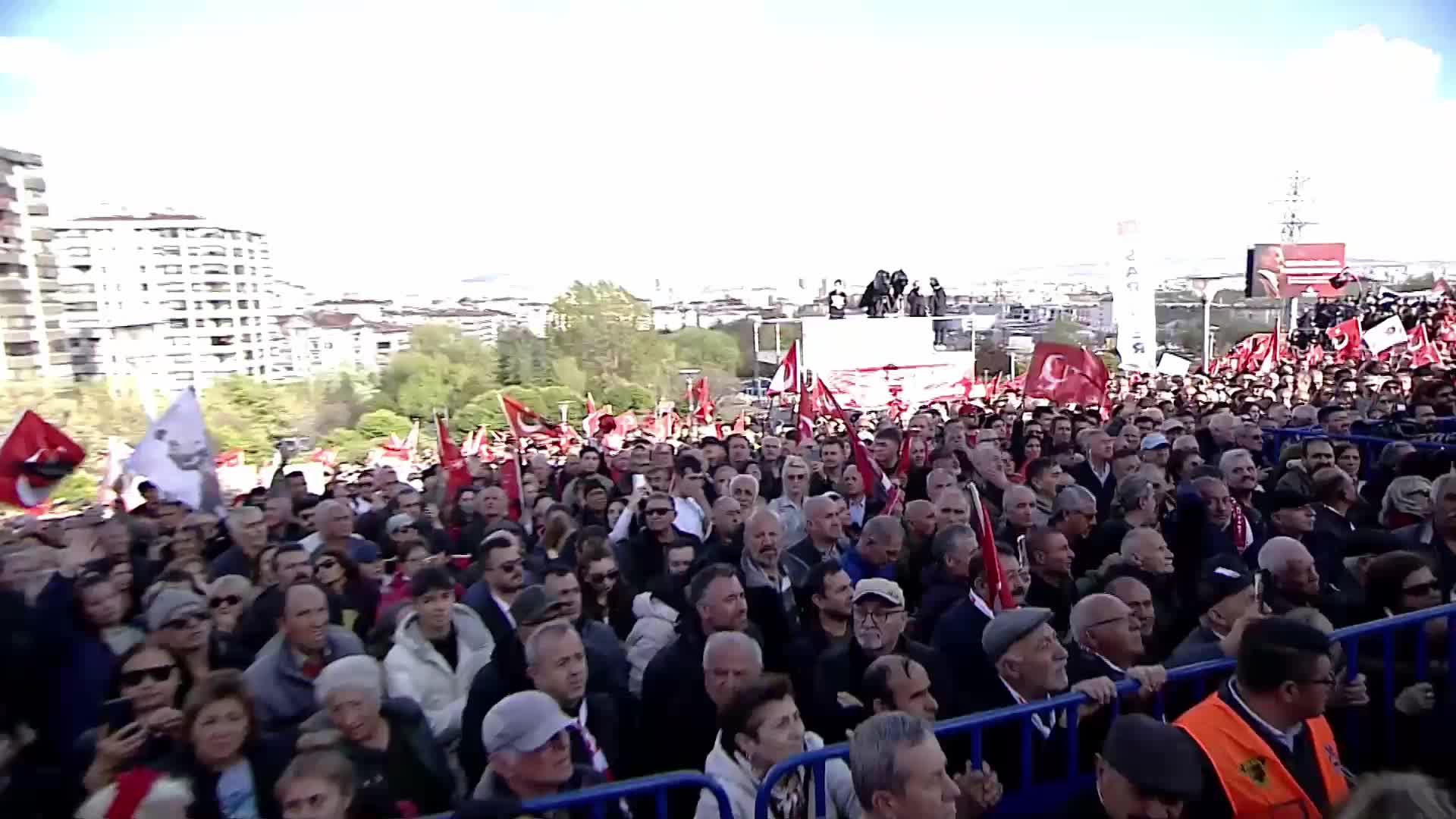 CHP'nin ''Millet İradesine Sahip Çıkıyor'' mitingi... Mansur Yavaş: "Erken seçim olduktan sonra yeniden Cumhuriyet'in kuruluş değerlerine döneceğiz"