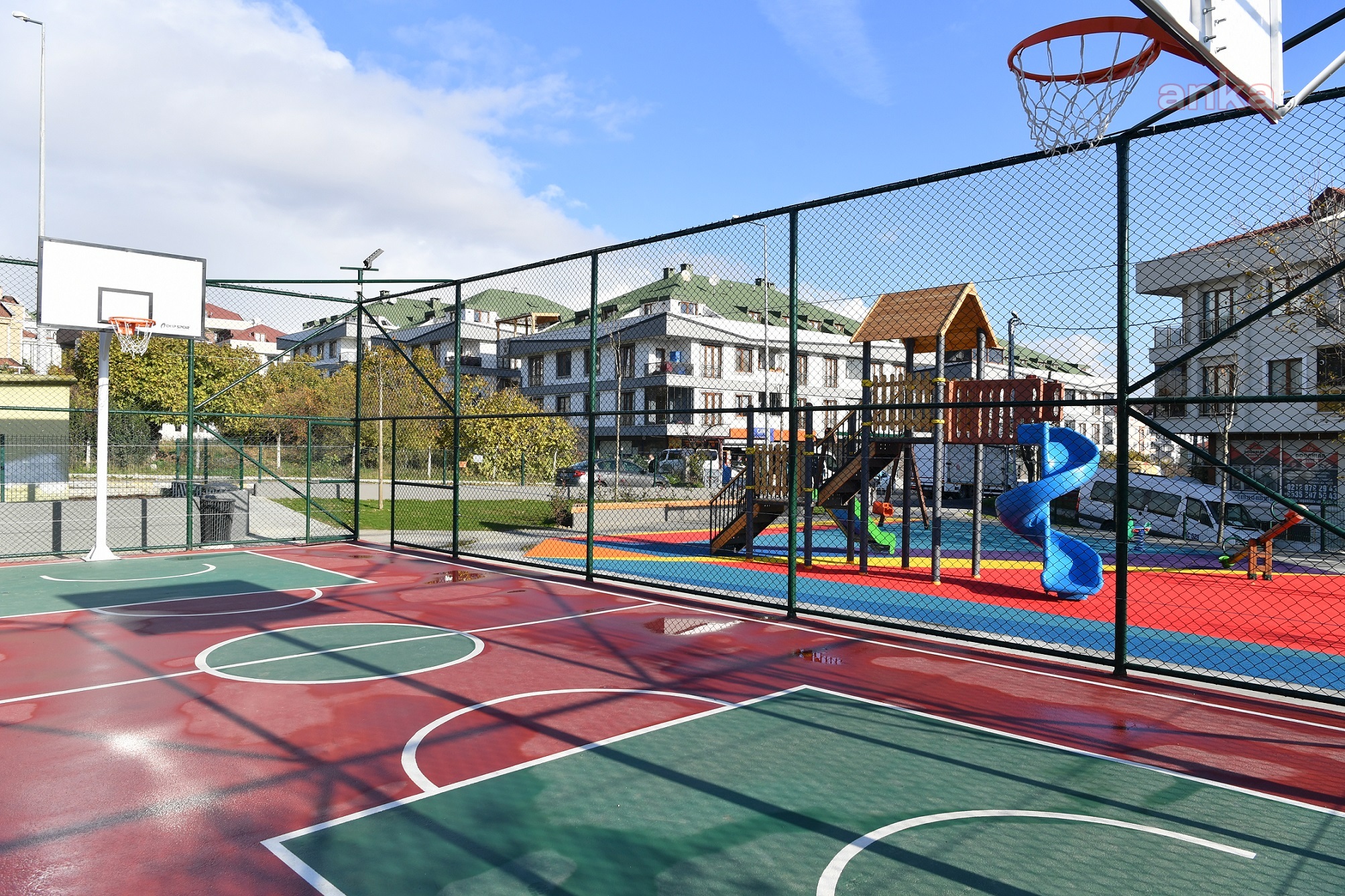 BEYLİKDÜZÜ’NE 2 YENİ PARK DAHA KAZANDIRILDI