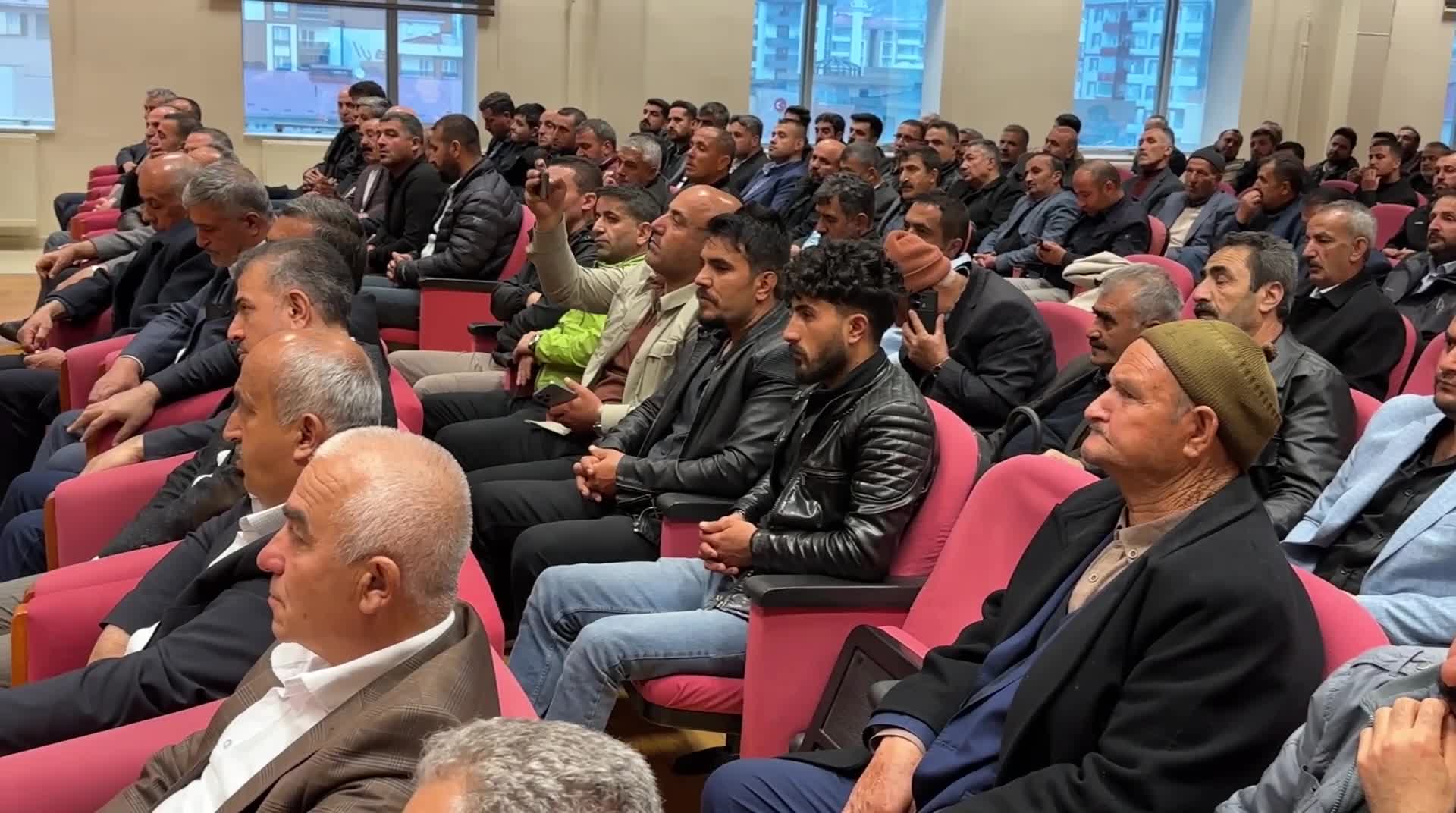 Bahçesaraylılar, ilçenin çözüm bekleyen sorunlarını konuşmak için bir araya geldi