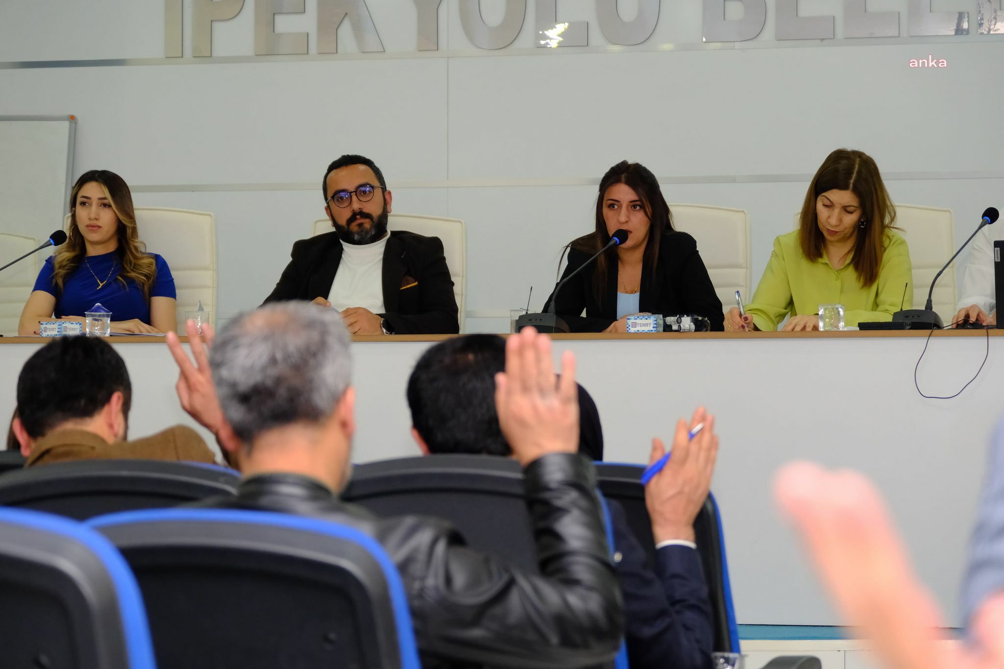 Siyasetçi Orhan Doğan'ın isminin Van'daki "Öğretmenler Parkı"na verilmesi önerildi