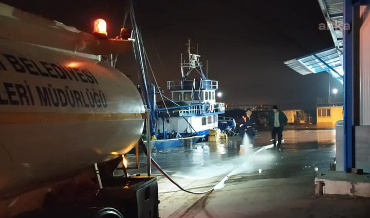 KDZ.EREĞLİ BELEDİYESİ, BOZHANEYİ YIKADI, BALIK KOKUSU GİDERİLDİ