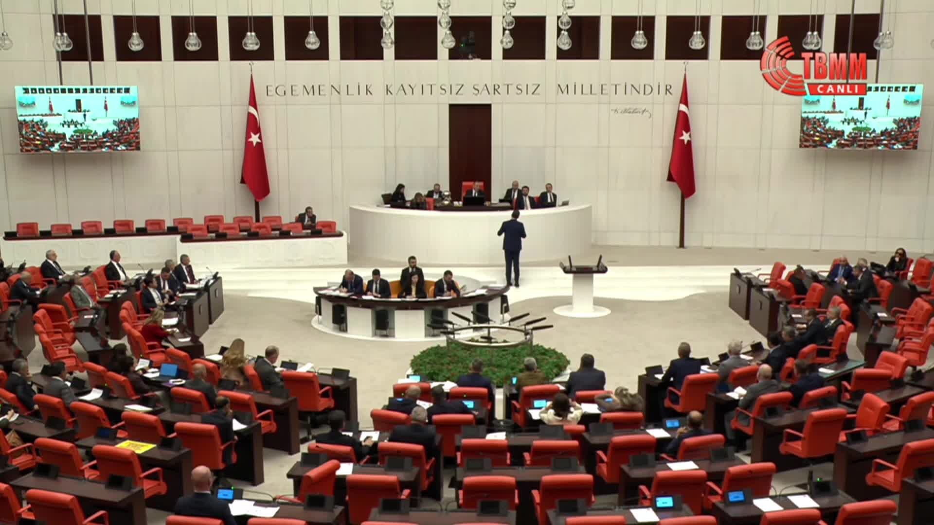 TBMM'de "cunta" tartışması... Ali Mahir Başarır: "ABD kimi seviyorsa, övüyorsa bilin ki onda mutlaka bir tuhaflık vardır"
