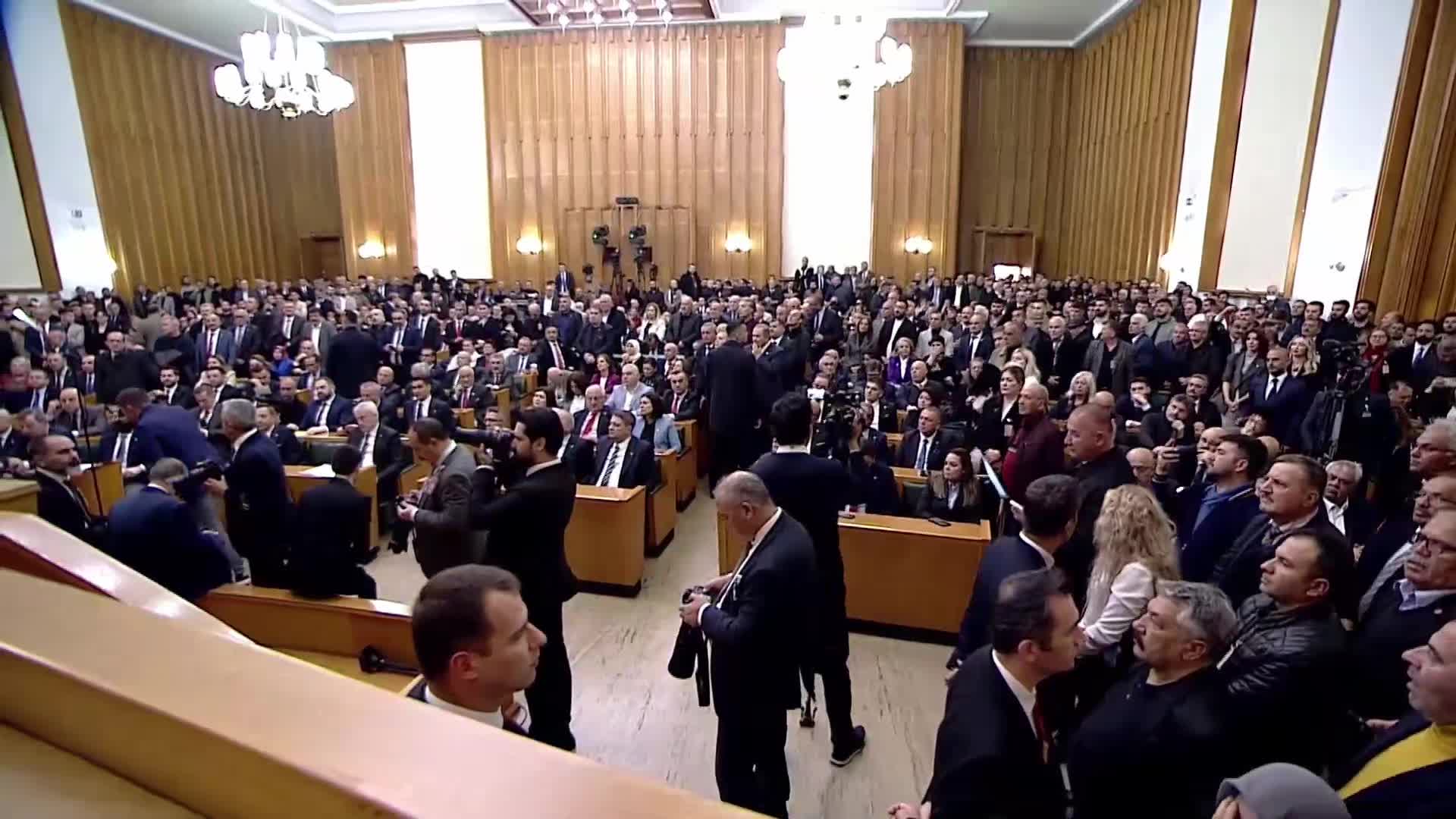 İYİ Parti Genel Başkanı Dervişoğlu, partisinin TBMM Grup Toplantısında konuştu:"Trump, Erdoğan, Netenyahu’yu aynı fotoğraf karesinde göreceğiz"