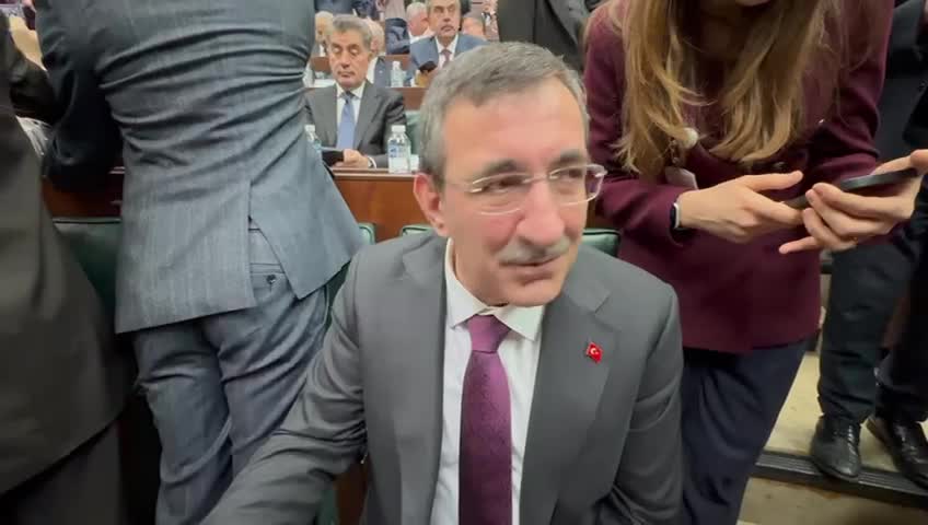 Cumhurbaşkanı Yardımcısı Cevdet Yılmaz: "En kısa sürede silahların bırakılmasını, terör örgütünün kendisini feshetmesini elbette bekliyoruz"