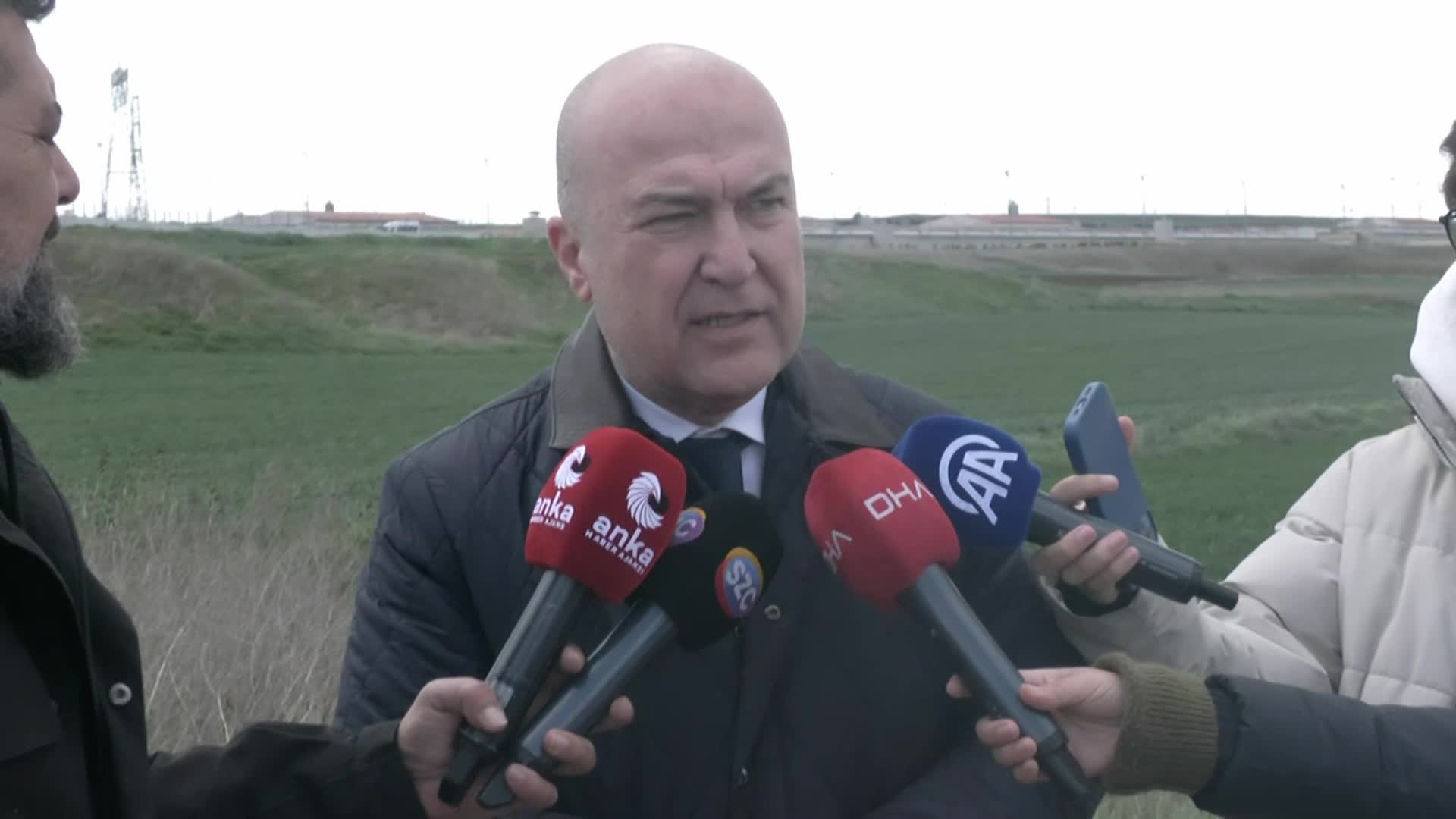 Murat Bakan Silivri'deki tutuklu siyasileri ziyaret etti... Tutuklu belediye başkanı Çalık: "Bizi ziyarete gelin ama gençleri yalnız bırakmayın"