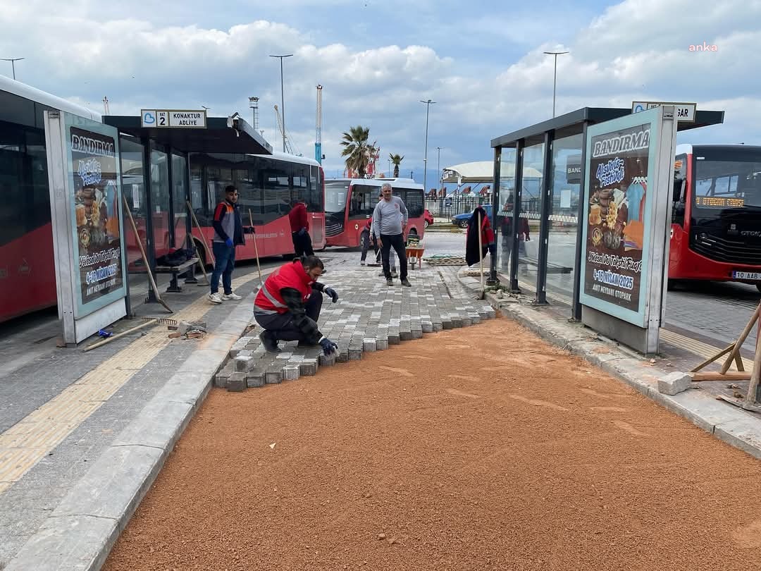 Bandırma’nın mahallelerinde altyapı ve çevre düzenleme çalışmaları devam ediyor