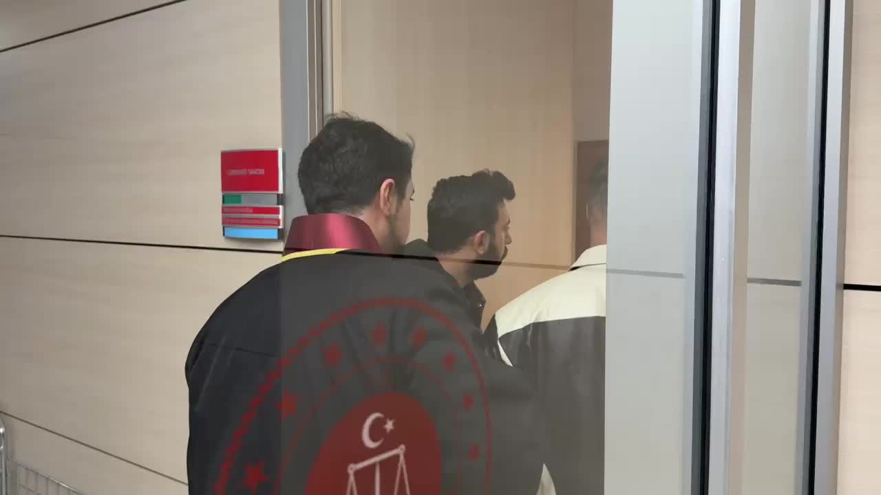 Rapçi Massaka, Barış Boyun dosyasından serbest bırakıldı, yasa dışı bahisten tutuklamaya sevk edildi