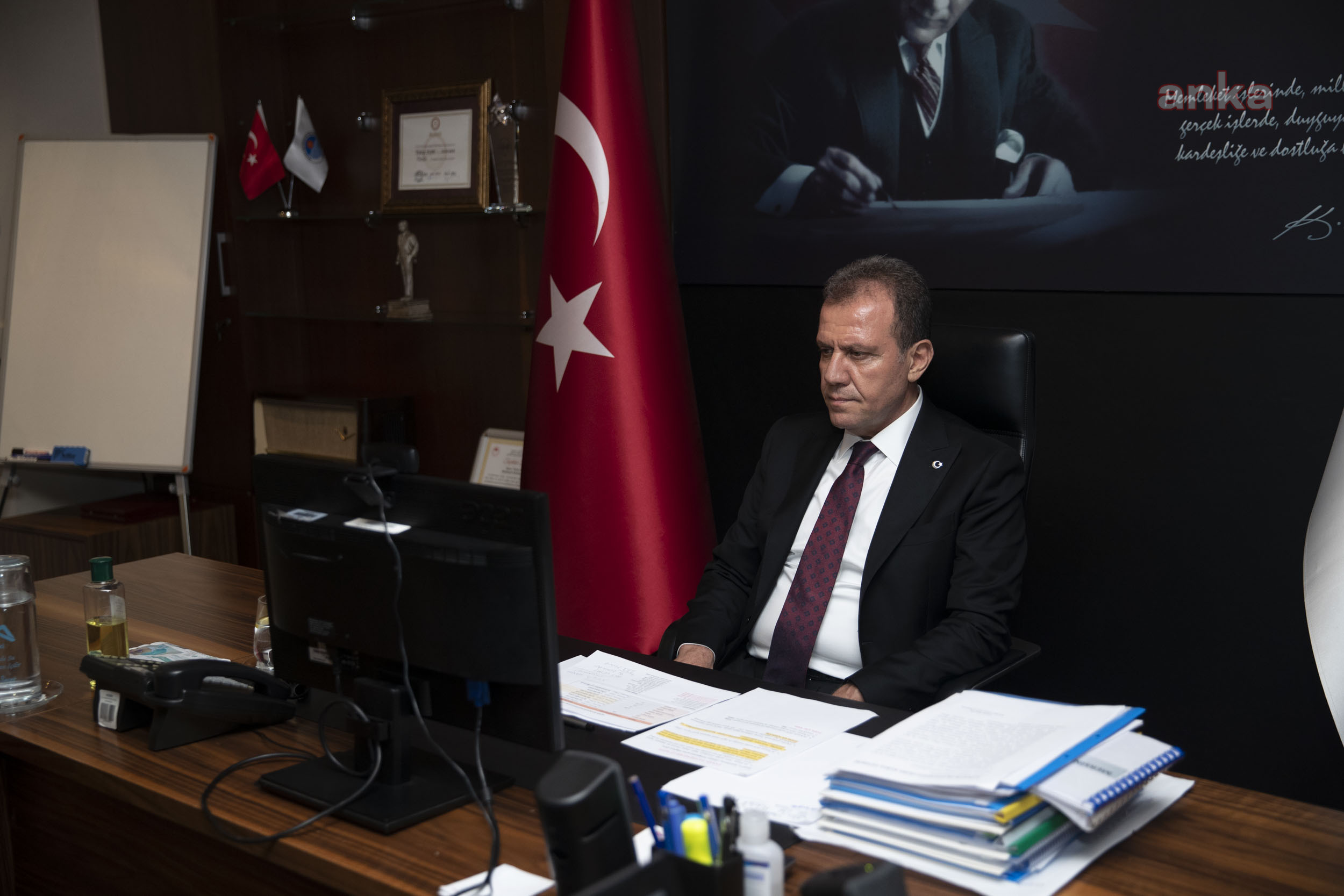 VAHAP SEÇER: “BELEDİYELER PANDEMİ SÜRECİNDE VATANDAŞLARIN BİR ANLAMDA ANNESİ, BABASI, KARDEŞİ”