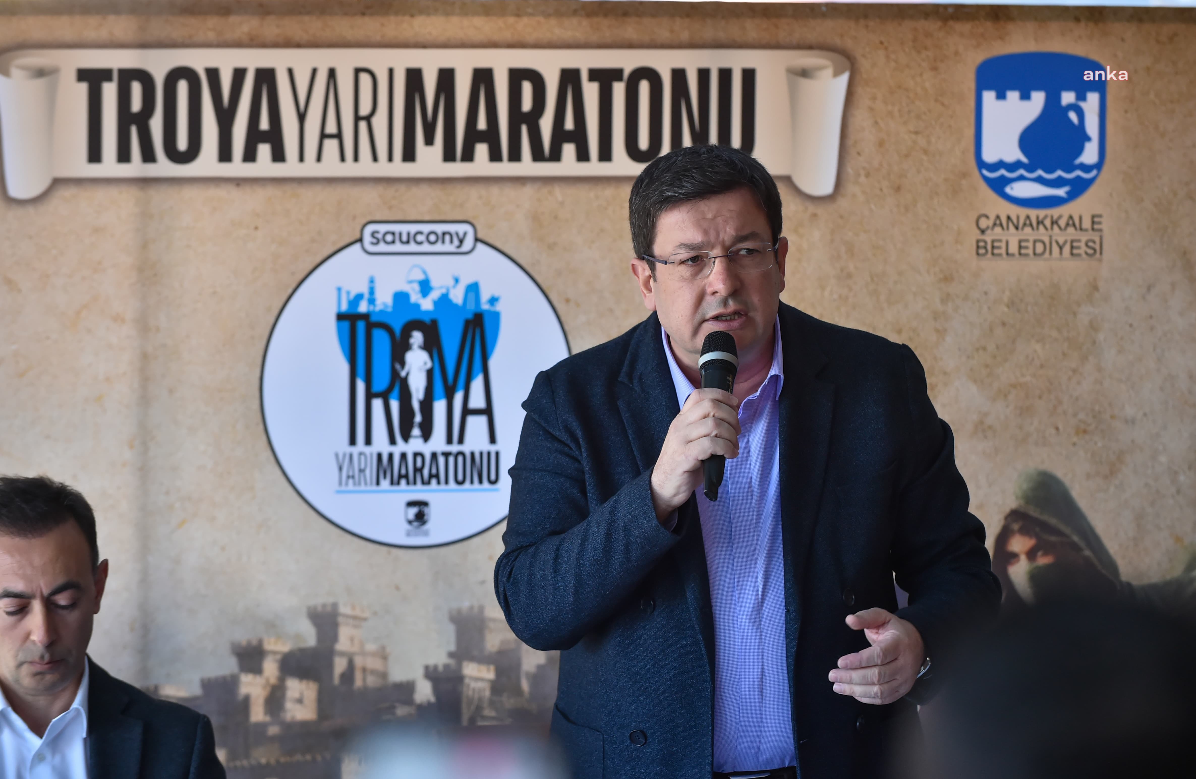 Çanakkale Belediye Başkanı Erkek: "Saucony Troya Yarı Maratonu'nu geleneksel hale getirmeyi hedefliyoruz"