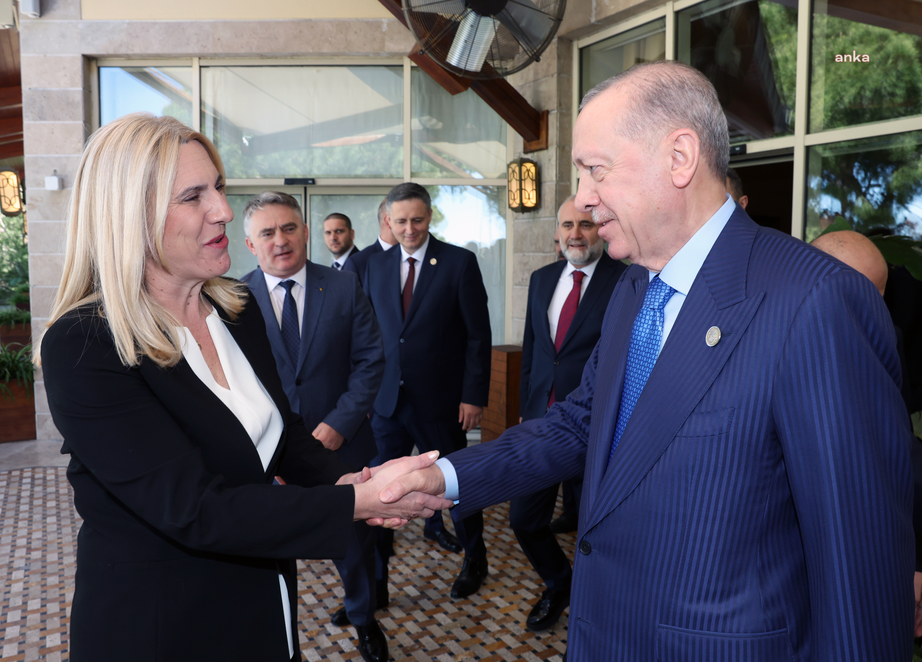 Cumhurbaşkanı Erdoğan, Bosna-Hersek Başkanlık Konseyi Başkanı ile görüştü
