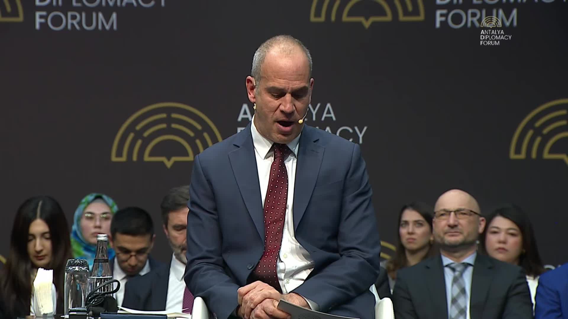 Ukrayna Dışişleri Bakanı Sibiha ADF-2025'te konuştu: “Ukrayna’daki savaşın bitmesi, Avrupa güvenlik mimarisine bağlı”