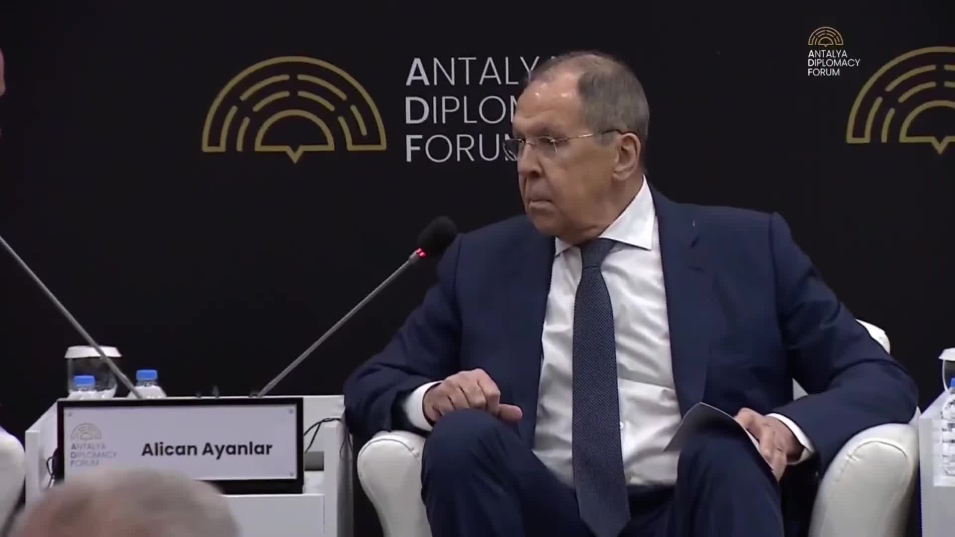Rusya Dışişleri Bakanı Lavrov: “Trump, Ukrayna'yı NATO'ya dahil etmenin bir hata olduğunu defalarca tekrarlayan ilk ve tek Batılı lider”