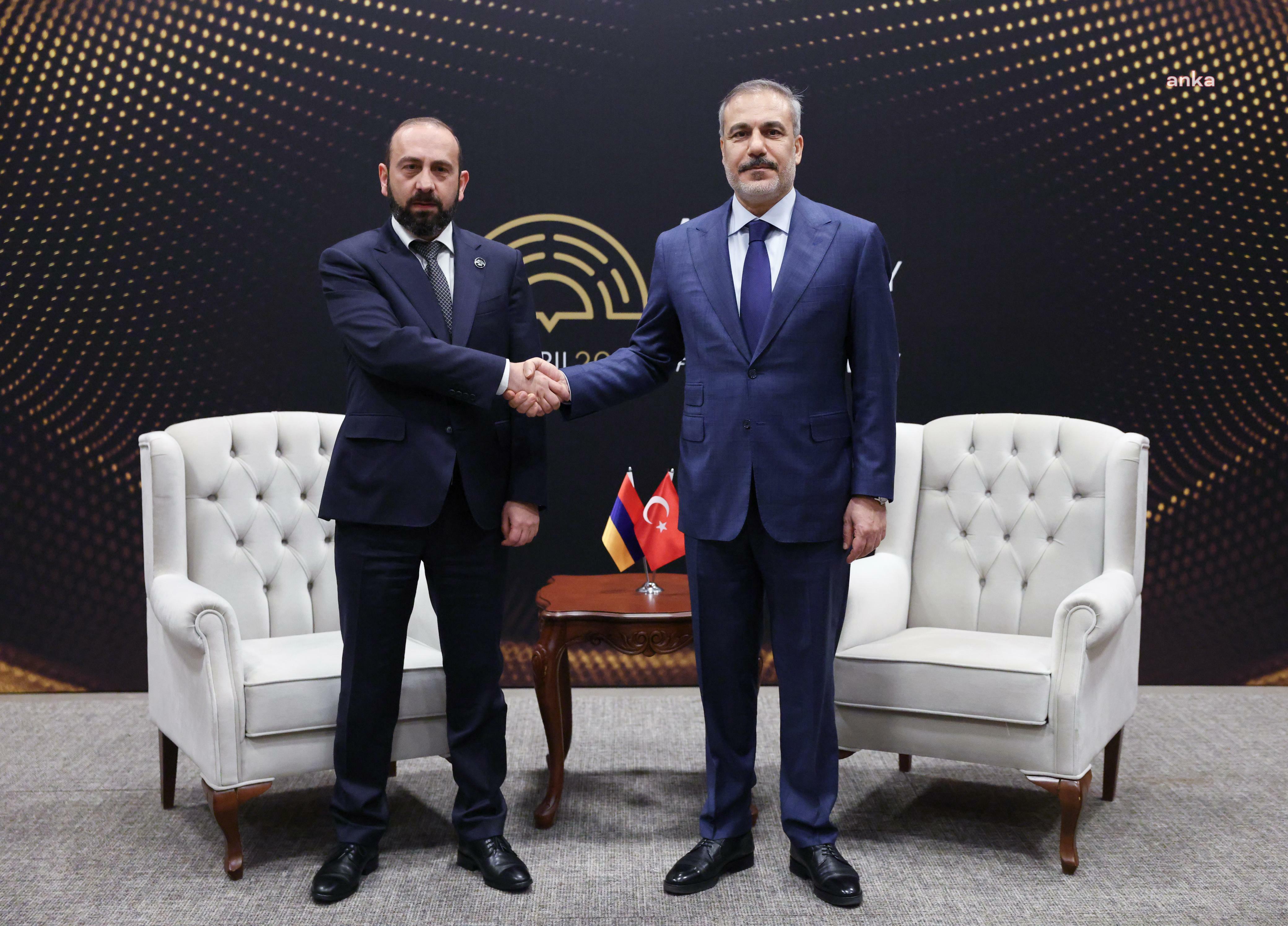 Dışişleri Bakanı Fidan, Azerbaycanlı ve Ermenistanlı mevkidaşlarıyla görüştü