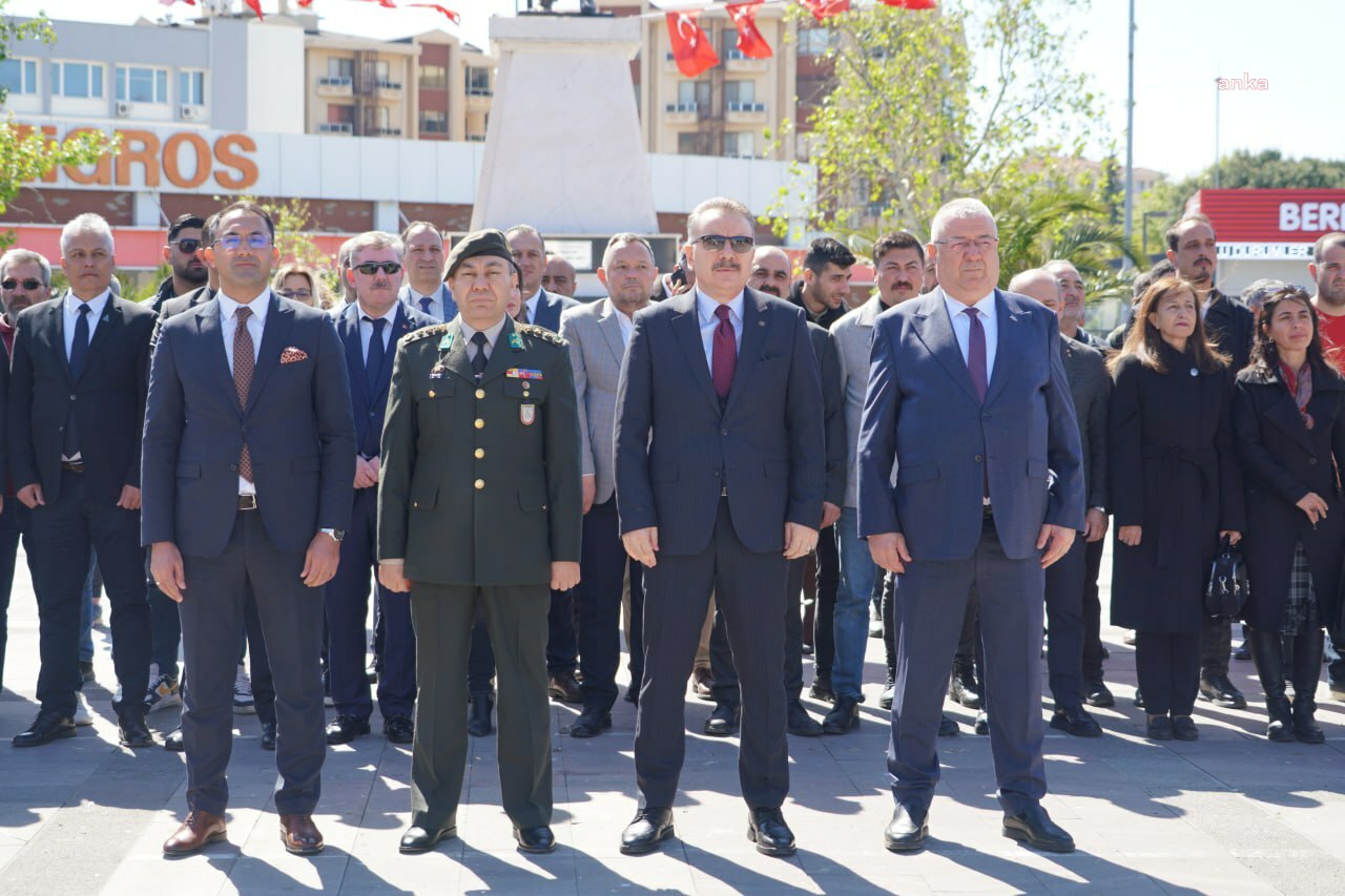 Atatürk'ün Edremit'e gelişinin 91'inci yılı dolayısıyla tören düzenlendi