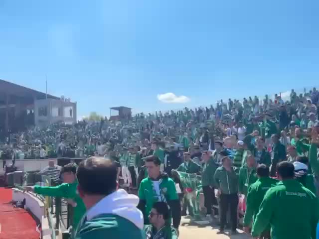 Bursaspor 3. Lig'i şampiyon tamamlayarak 2. Lig'e yükseldi