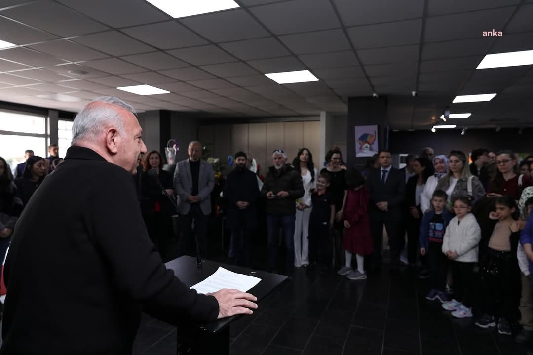Bandırma Belediyesi, Düşler ve Renkler Resim Sergisi'ne kapılarını açtı
