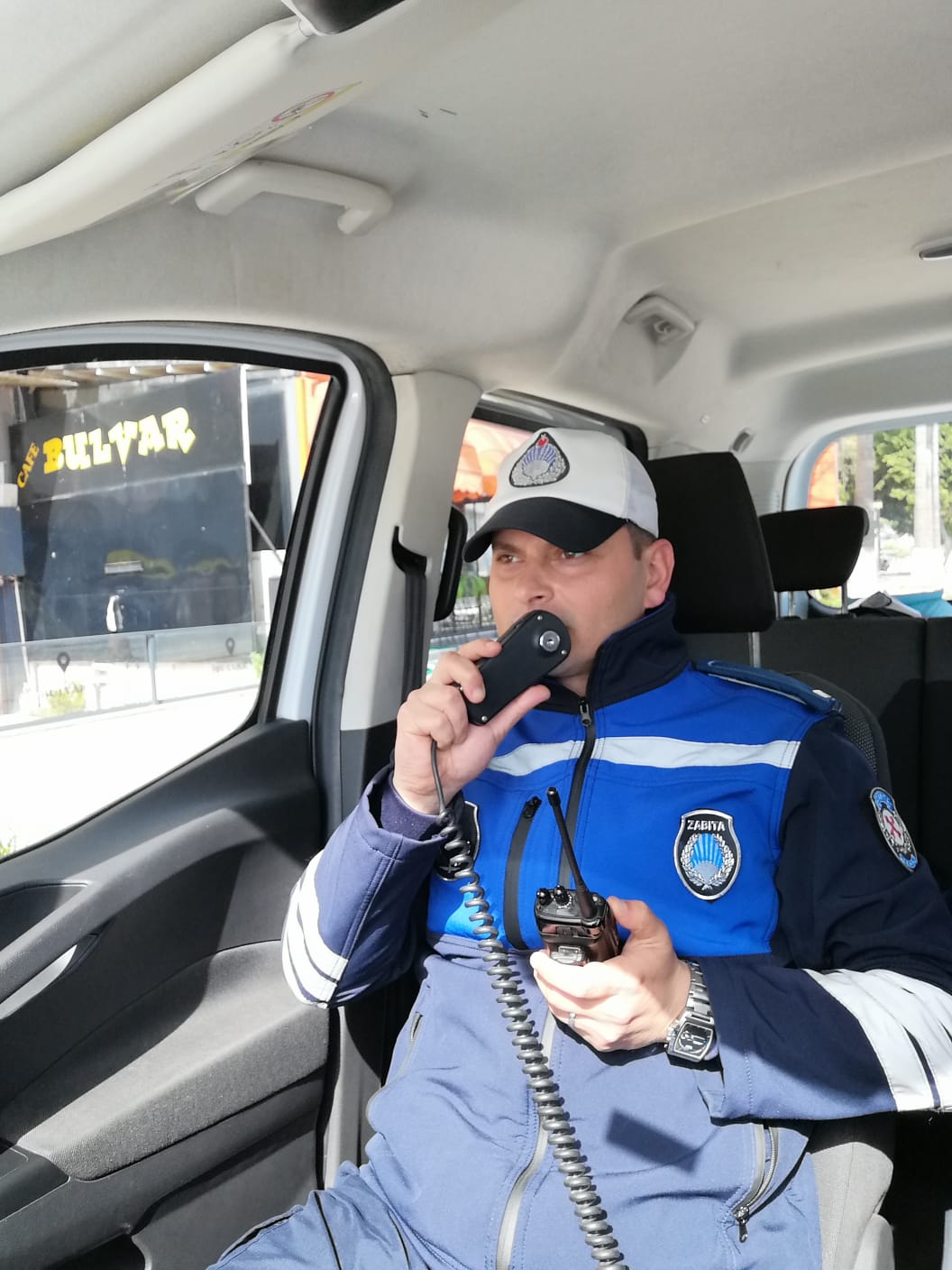 MERSİN BÜYÜKŞEHİR TRAFİK ZABITA EKİPLERİ: “EVDE KAL MERSİN, SAĞLIKLA KAL MERSİN”