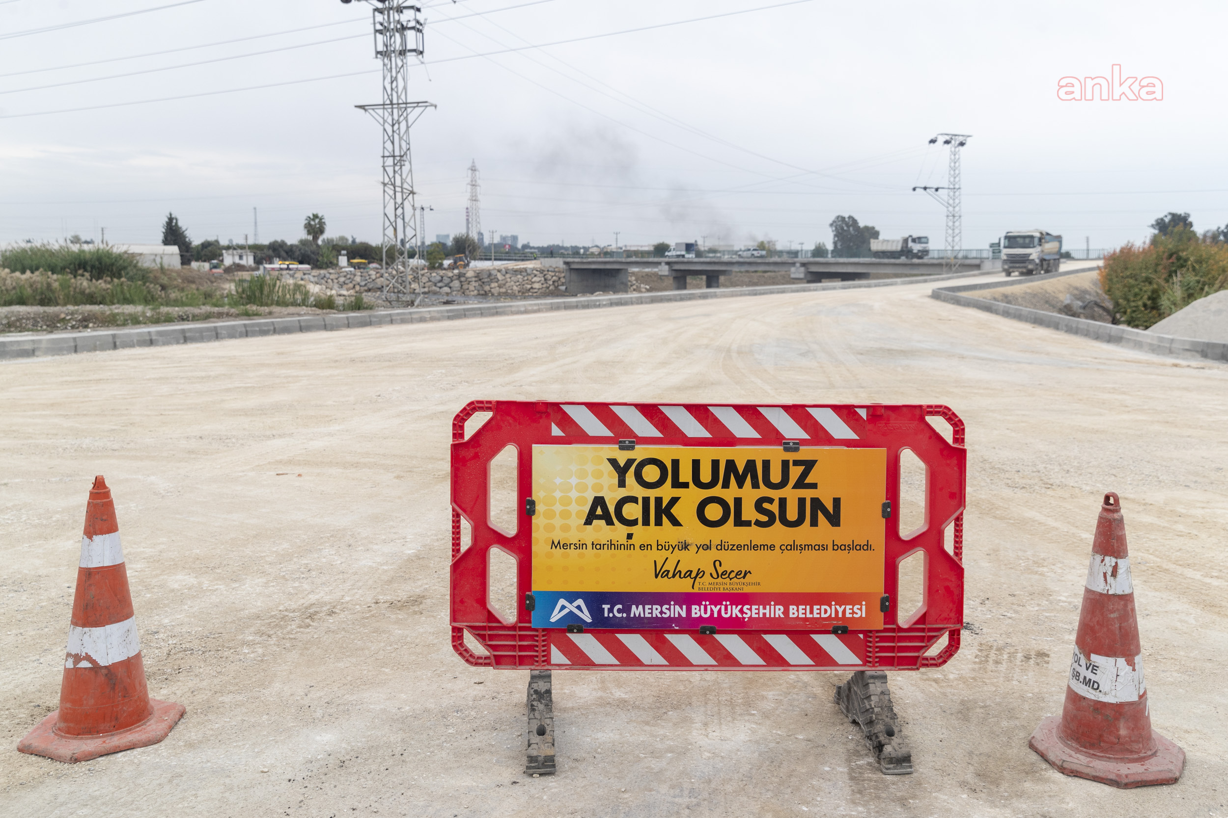 MERSİN BÜYÜKŞEHİR’DEN KARADUVAR VE ŞAHUTOĞLU MAHALLESİ’NDE ÜSTYAPI ÇALIŞMASI