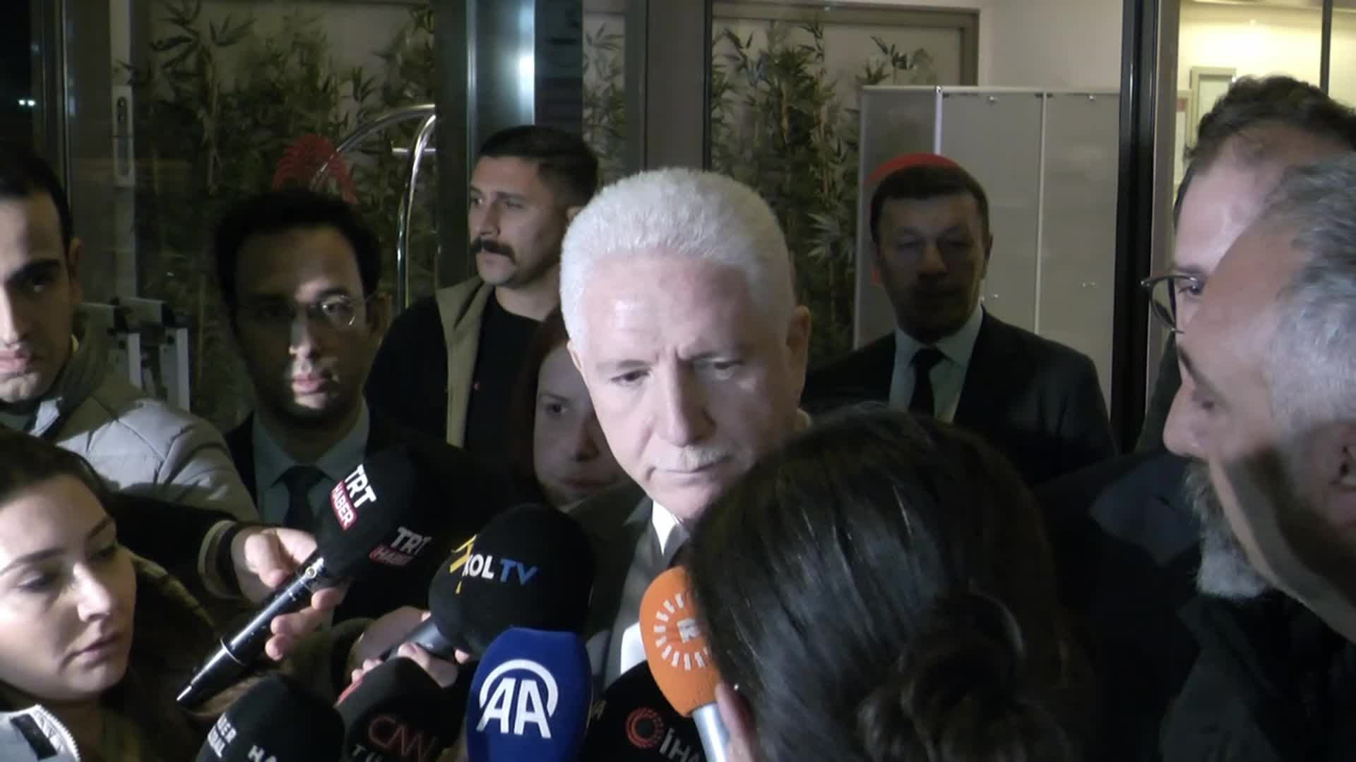 Sırrı Süreyya Önder'in kaldırıldığı hastanenin Rektörü Prof. Dr. Çavlan Çiftçi: Hayati tehlikesi devam ediyor