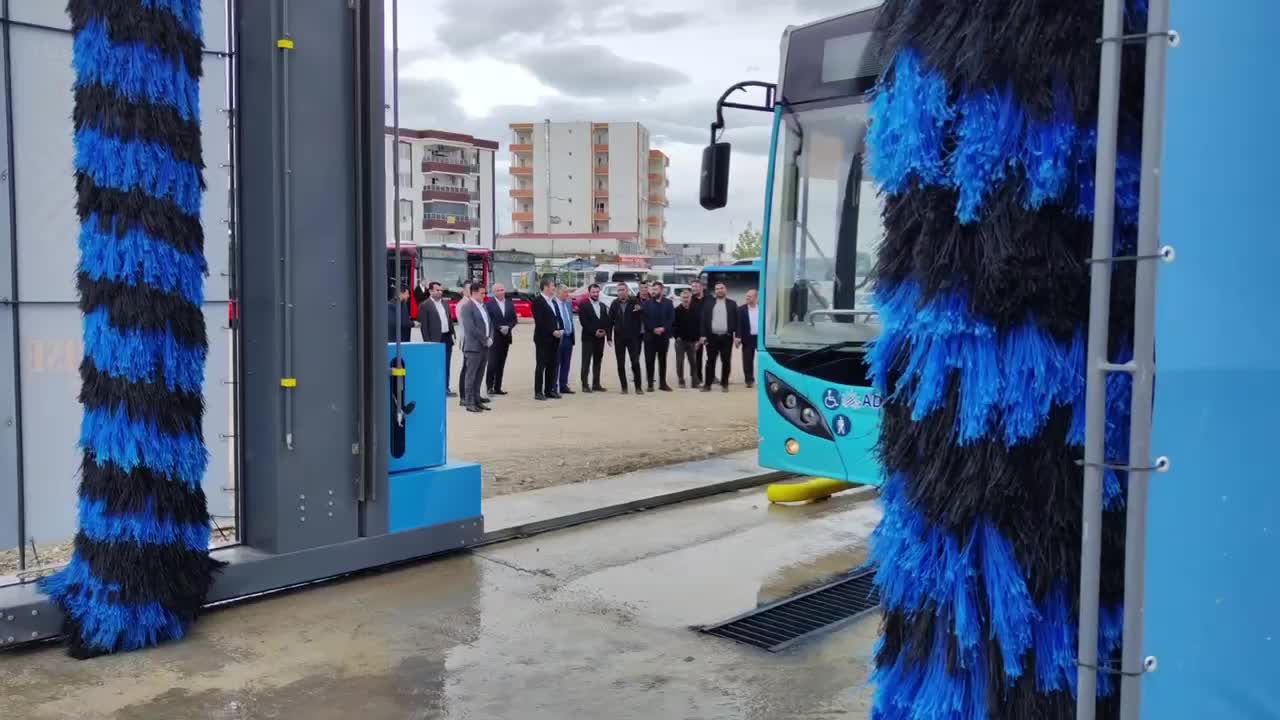 Adıyaman Belediyesi otomatik araç yıkama sistemini hizmete sundu