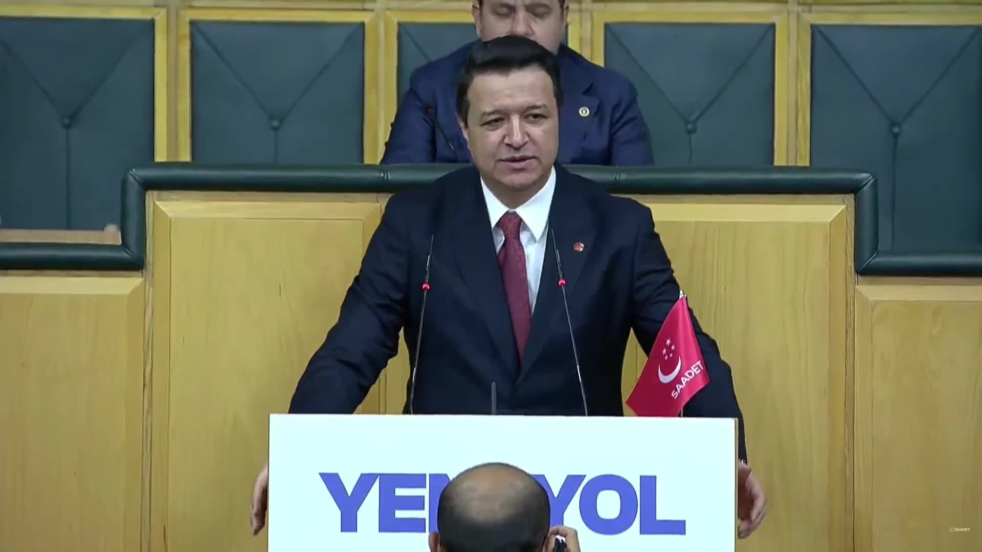 Yeni Yol Grup toplantısı... Mahmut Arıkan: Beşli çetelere, şatafata gelince bol bol para buluyorsunuz. Çiftçiye gelince 'efendim ne yapalım, doğal afet'