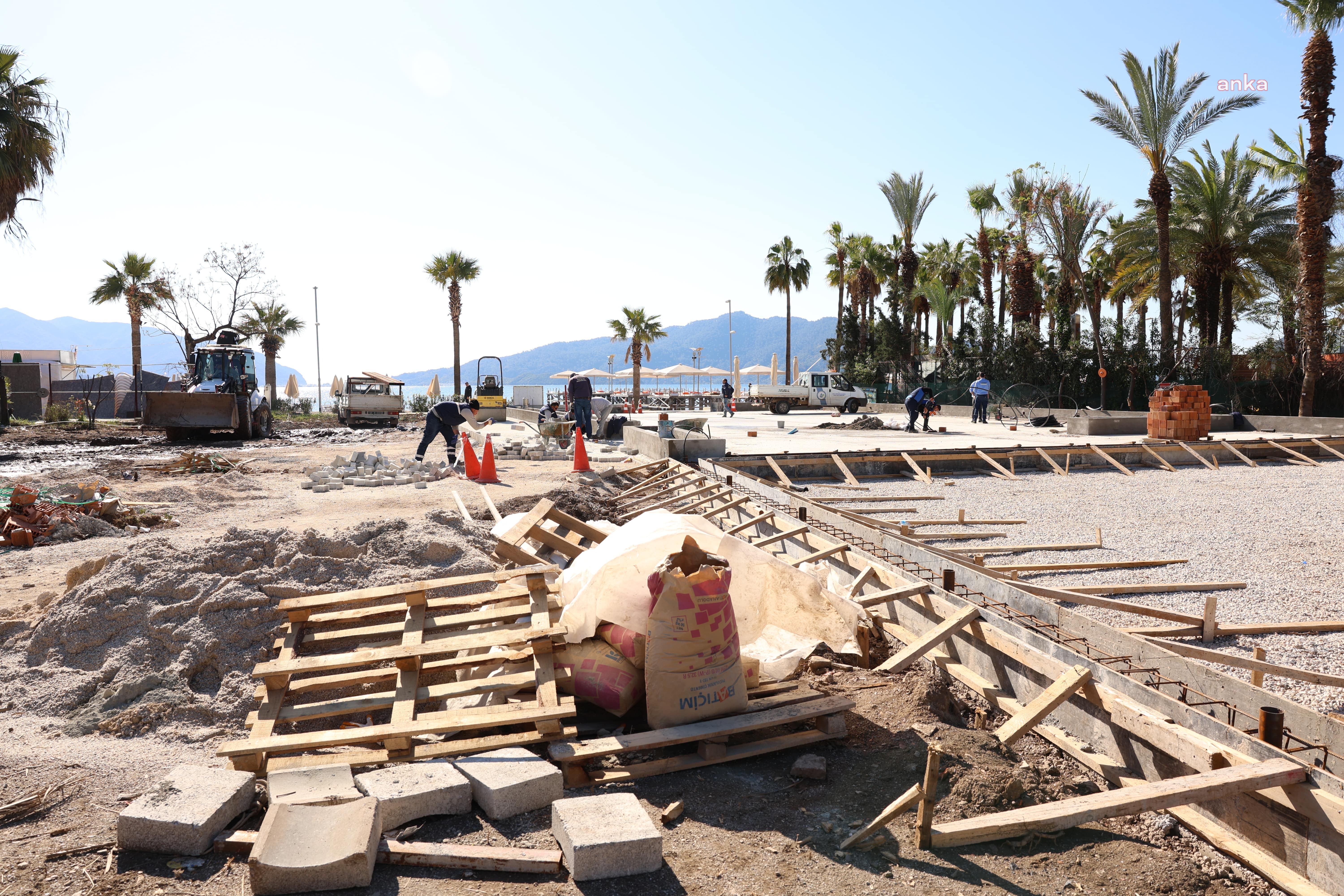 Marmaris Belediyesi, Uzunyalı’ya yeni bir halk plajı kazandırıyor