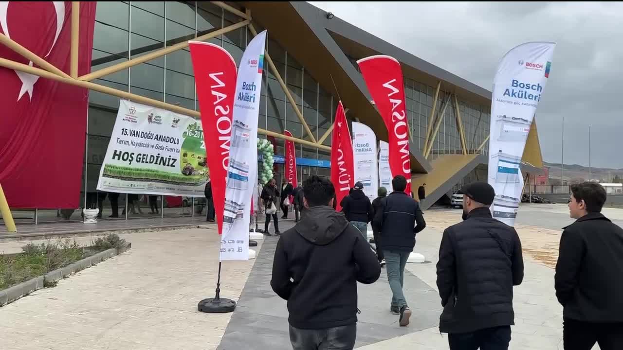 Van’da "Tarım, Hayvancılık ve Gıda Fuarı" 15'inci kez kapılarını ziyaretçilerine açtı