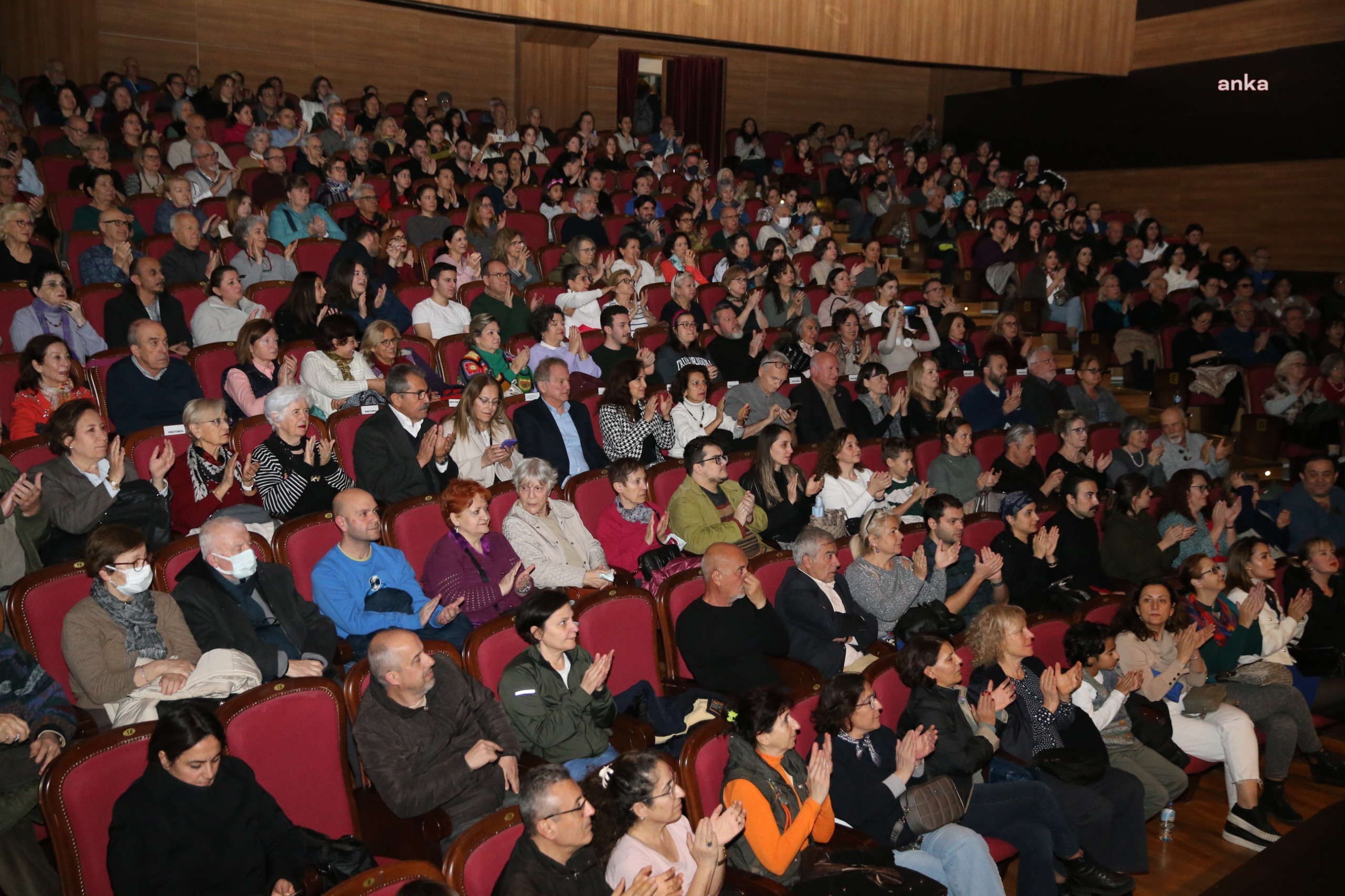 Karşıyaka Oda Orkestrası'ndan 23 Nisan’a özel Ege türküleri konseri