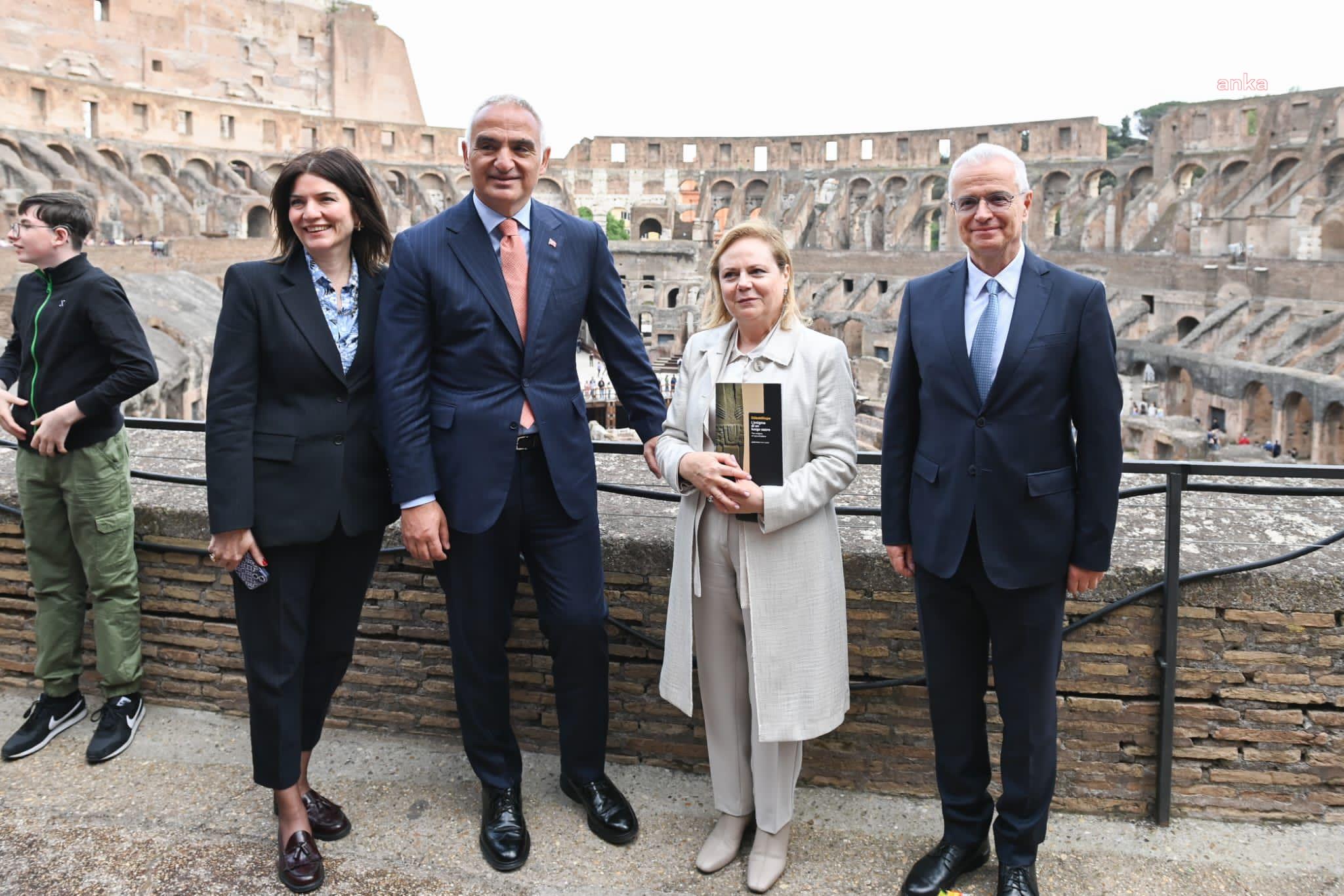 Bakan Ersoy: Roma'daki "Göbeklitepe Kutsal Bir Yerin Gizemi" sergisini 6 milyon kişi ziyaret etti
