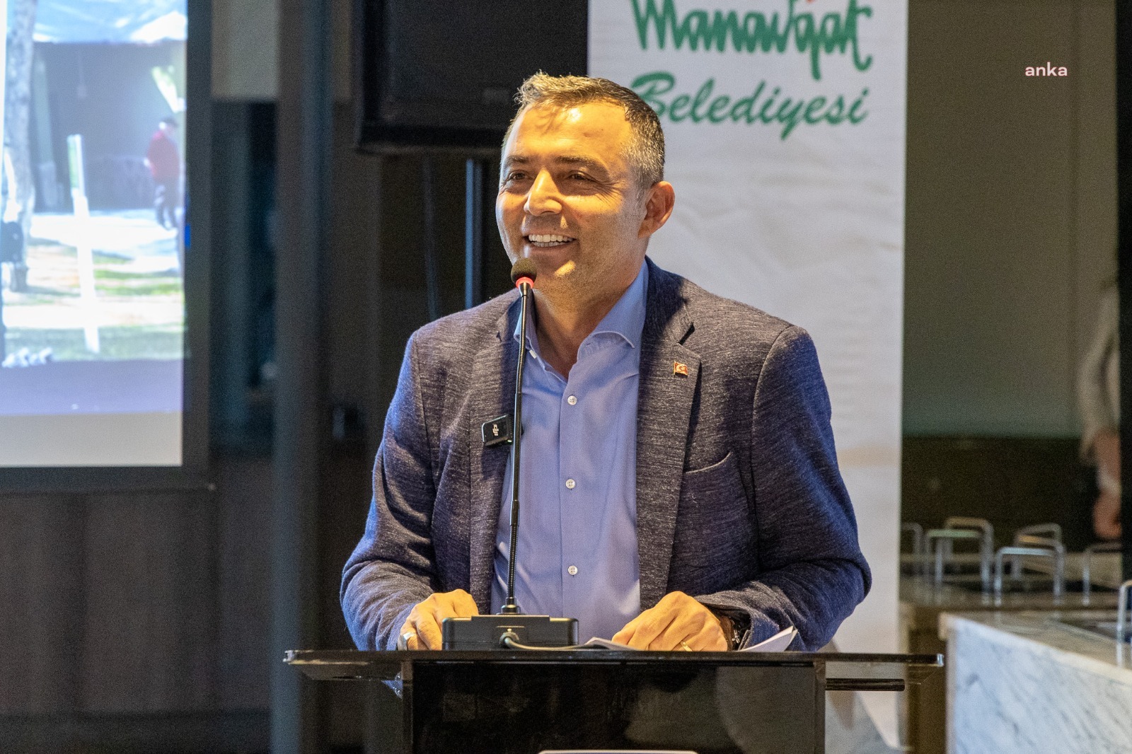 Manavgat Belediye Başkanı Kara, muhtarlarla bir araya geldi
