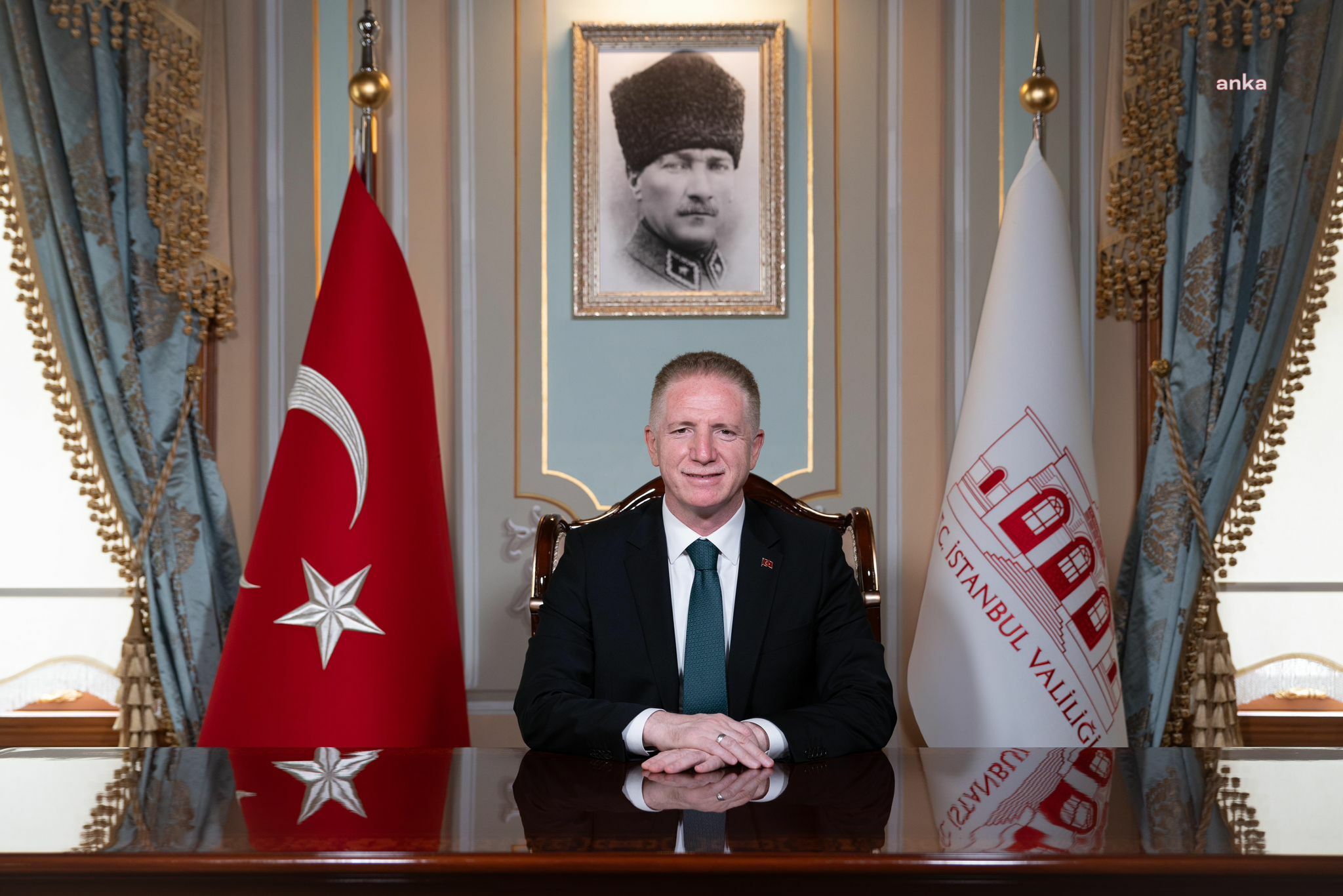İstanbul Valisi Gül: Taksim'de toplanma çağrısı yapmak provokasyondur
