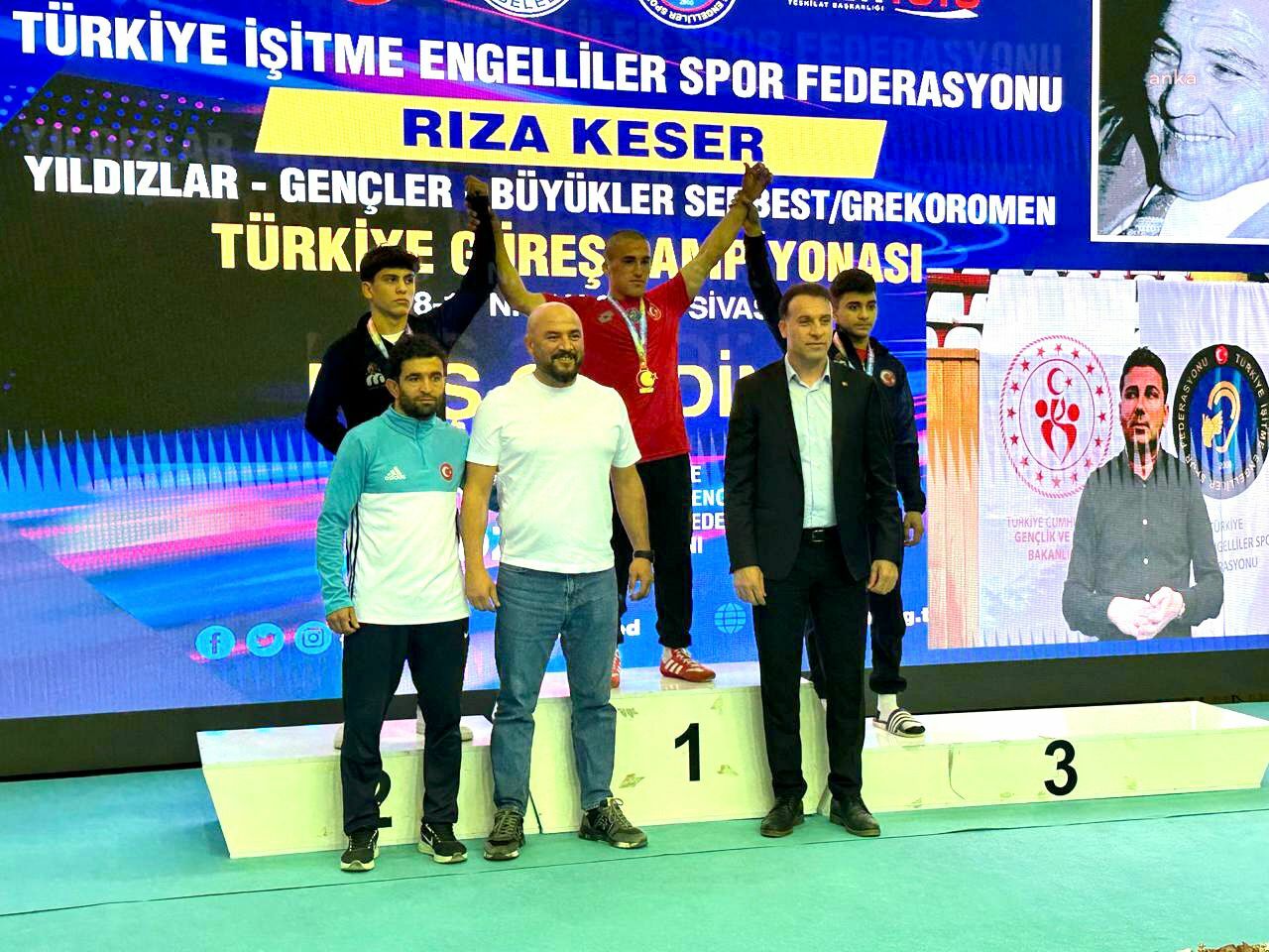Manavgat Belediyesi Güreş Kulübü sporcusu Aslan'dan büyük başarı