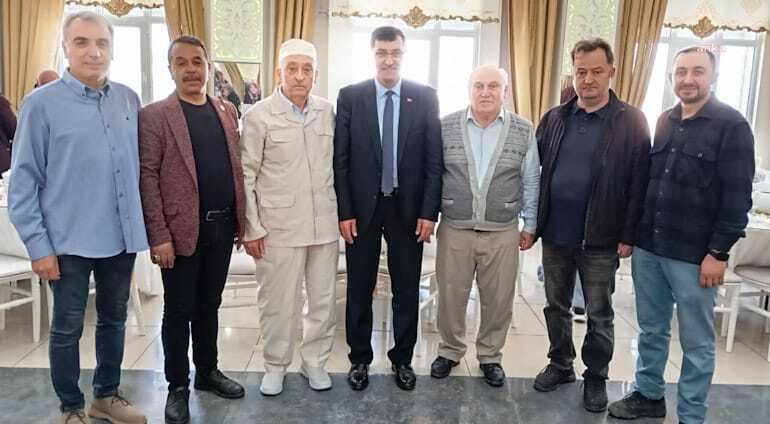 Kütahya Belediye Başkanı Kahveci, "Hacı Mevlidi" programlarında vatandaşlar ile buluştu