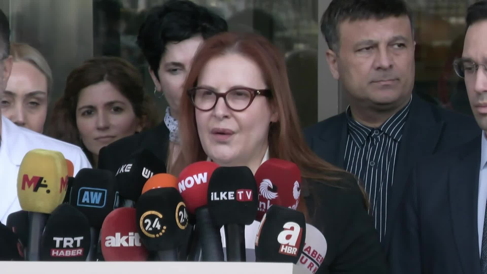 Sırrı Süreyya Önder’in sağlık durumu... Kalp ve Damar Cerrahisi Uzmanı Prof. Dr. Sağbaş: “Sağ kalp, kısmi olarak kasılmaya başladı, nörolojik durumu belirsizliğini koruyor”