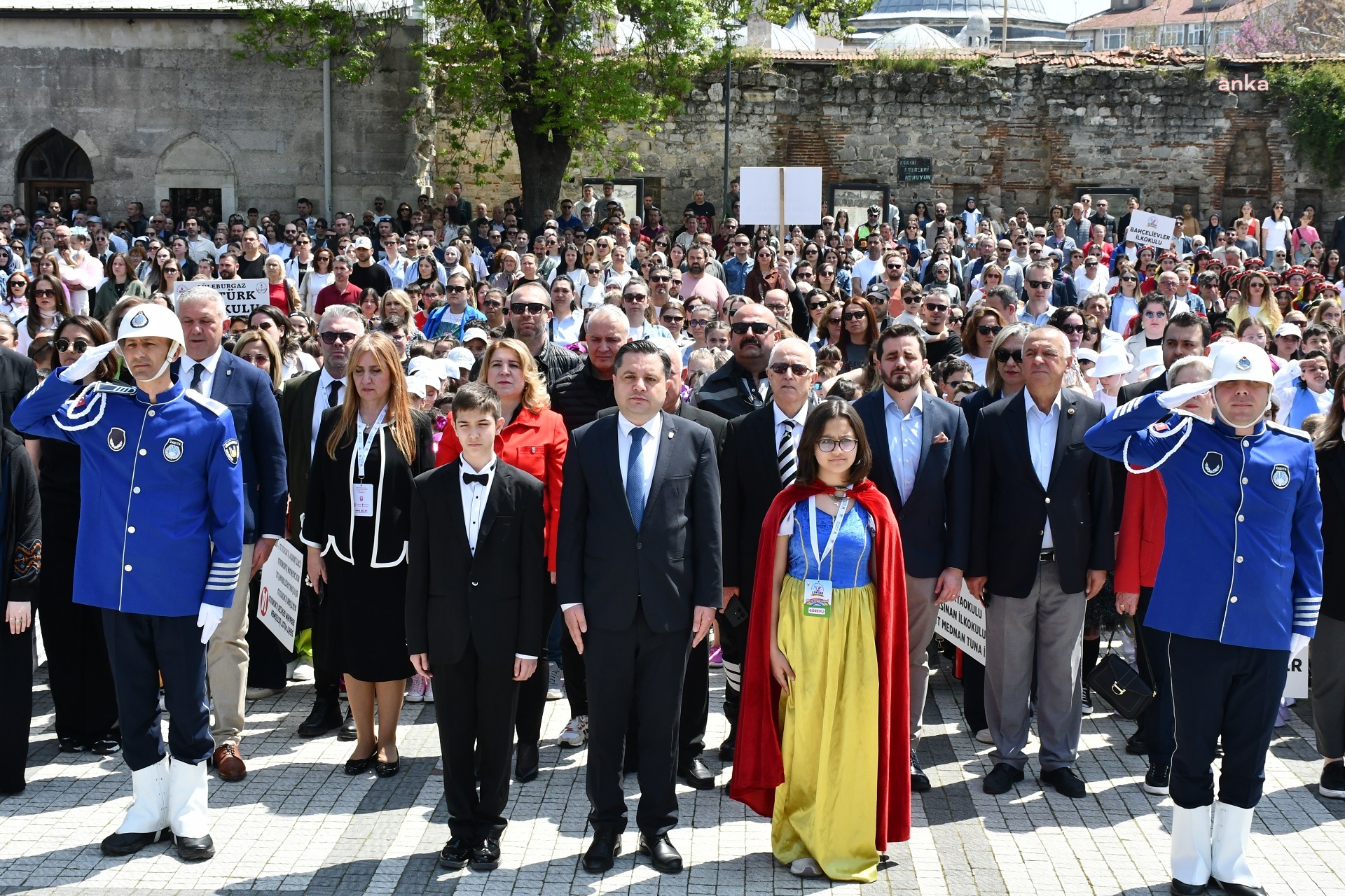 Lüleburgaz'da Uluslararası 23 Nisan Çocuk Şenliği başladı