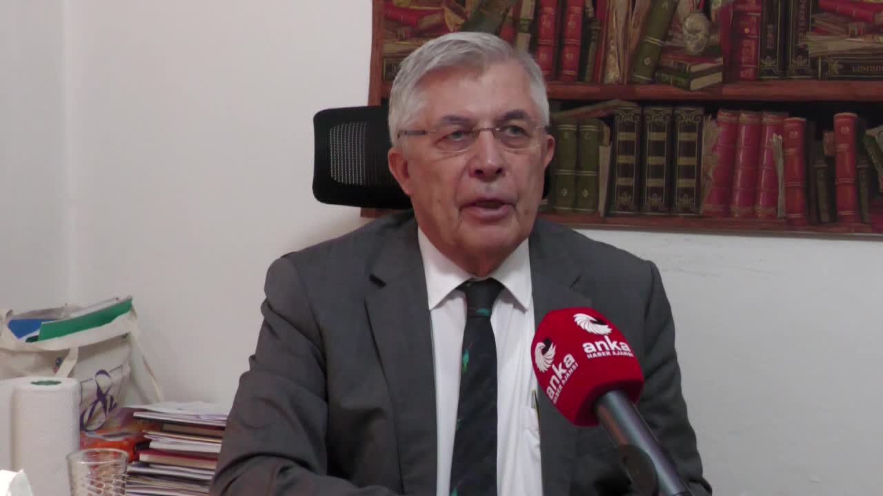 GÖÇ UZMANI ÇORABATIR’DAN YABANCI DÜŞMANLIĞI UYARISI: MÜLTECİ LAFI KORONAVİRÜS SIRASINDA BAHSEDİLMEZ OLDU