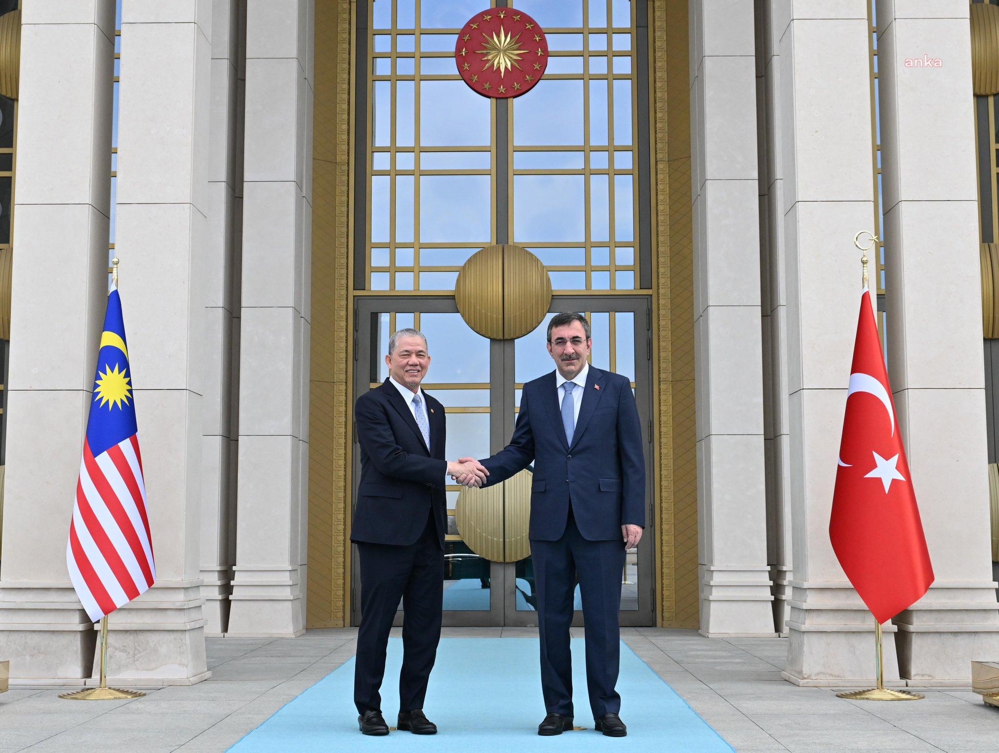 Cumhurbaşkanı Yardımcısı Yılmaz, Malezya Başbakan Yardımcısı Yusof ile görüştü