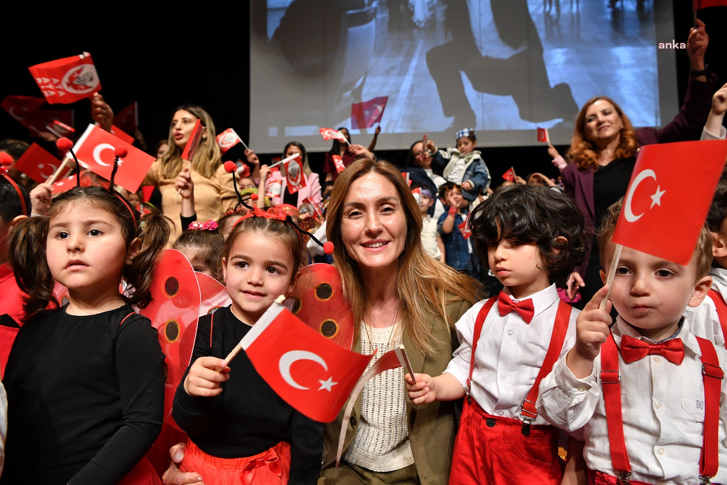 Beylikdüzü’nde 23 Nisan kutlamaları devam ediyor