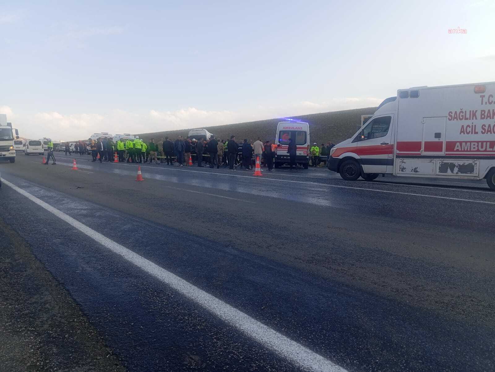 Van-Hakkari karayolunda kaza: 6 kişi öldü 10 kişi yaralandı