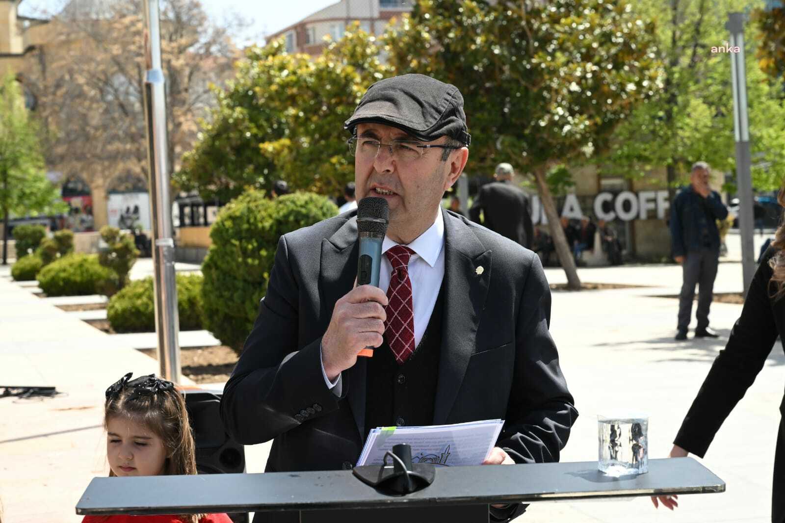 Kırşehir Belediye Başkanı Ekicioğlu, 23 Nisan dolayısıyla düzenlenen programa katıldı