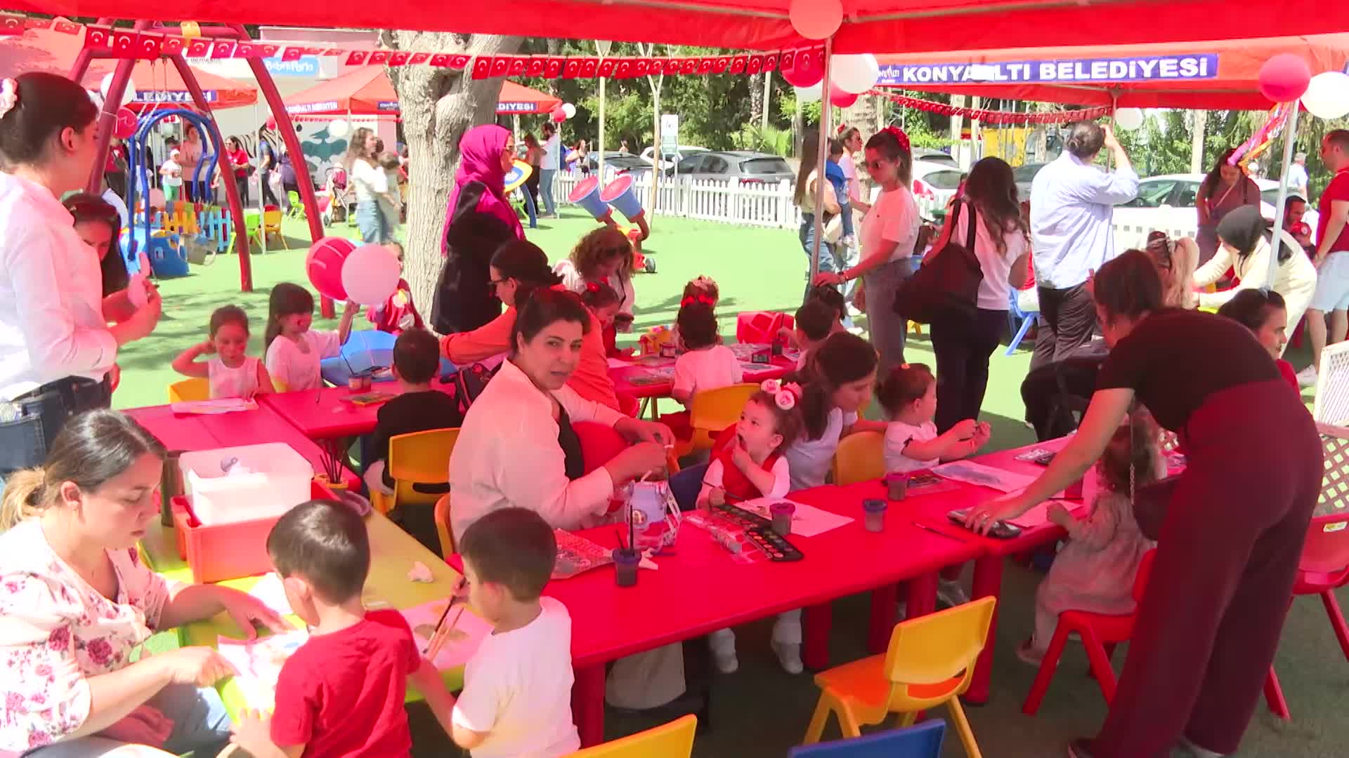 Konyaaltı Belediyesi kreşlerinde 23 Nisan coşkuyla kutlandı